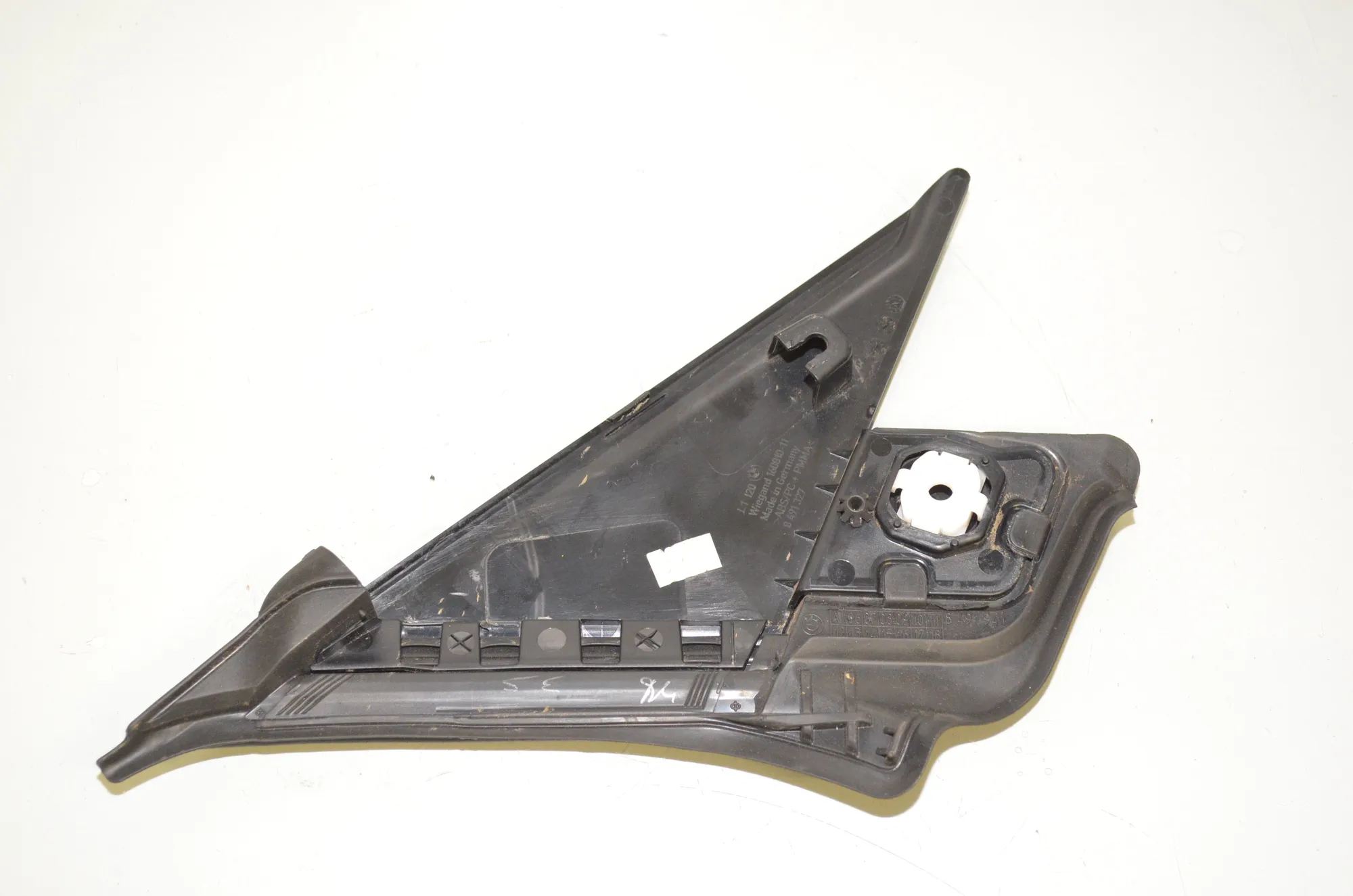 Other Trim Parts – OEM 8491327 · BMW iX (I20) BMW iX (I20) xDrive 40 2022 – 3