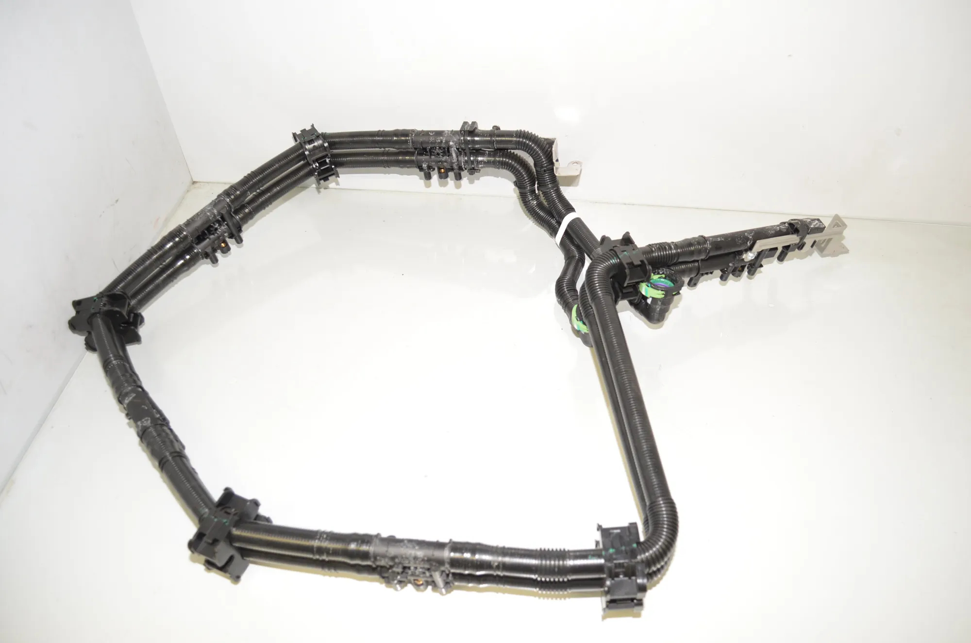 Other tubes – OEM 9424390 · BMW iX (I20) BMW iX (I20) xDrive 40 2022 – 4