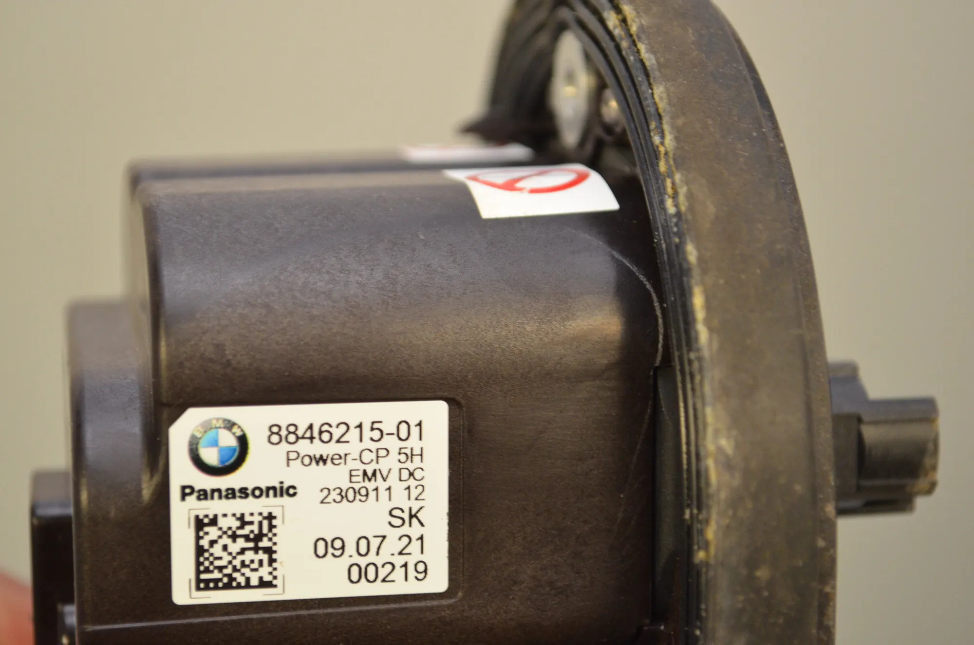 Other Control Units – OEM 8846215 · BMW iX (I20) BMW iX (I20) xDrive 40 2022 – 6