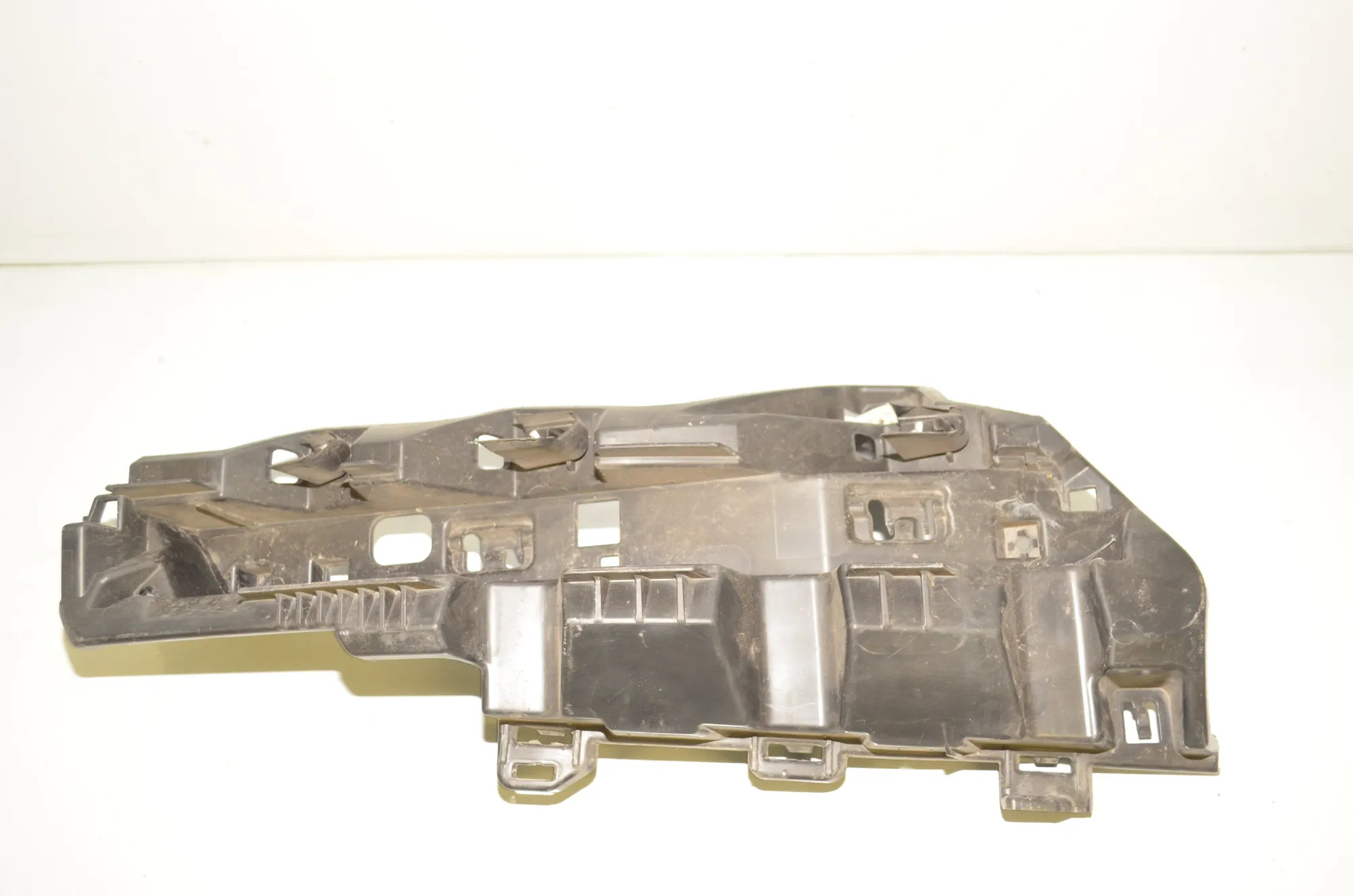 Other Body Parts – OEM 9878961 · BMW iX (I20) BMW iX (I20) xDrive 40 2022 – 4