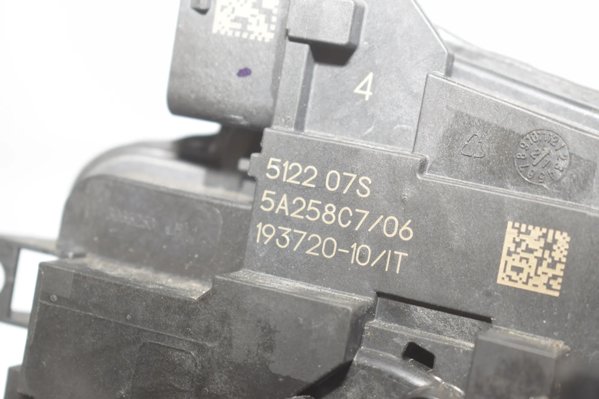 Rear Left Door Lock – OEM 5A258C7 · BMW iX (I20) BMW iX (I20) xDrive 40 2022 – 5