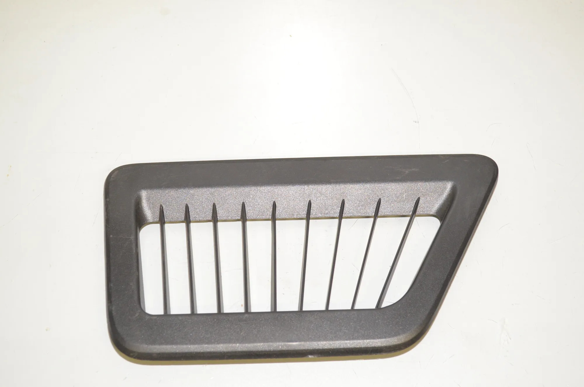 Grilles – OEM 9496571 · BMW iX (I20) BMW iX (I20) xDrive 40 2022