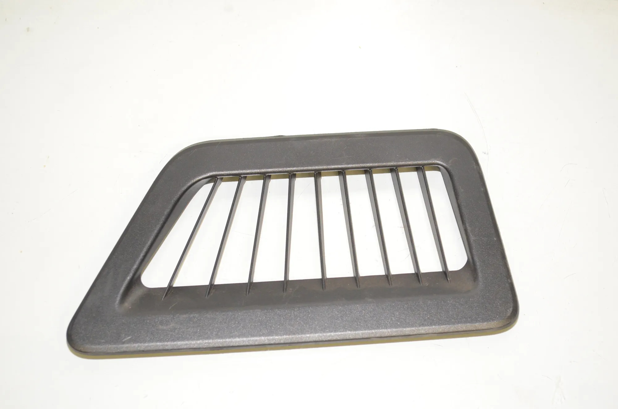 Grilles – OEM 9496571 · BMW iX (I20) BMW iX (I20) xDrive 40 2022 – 2