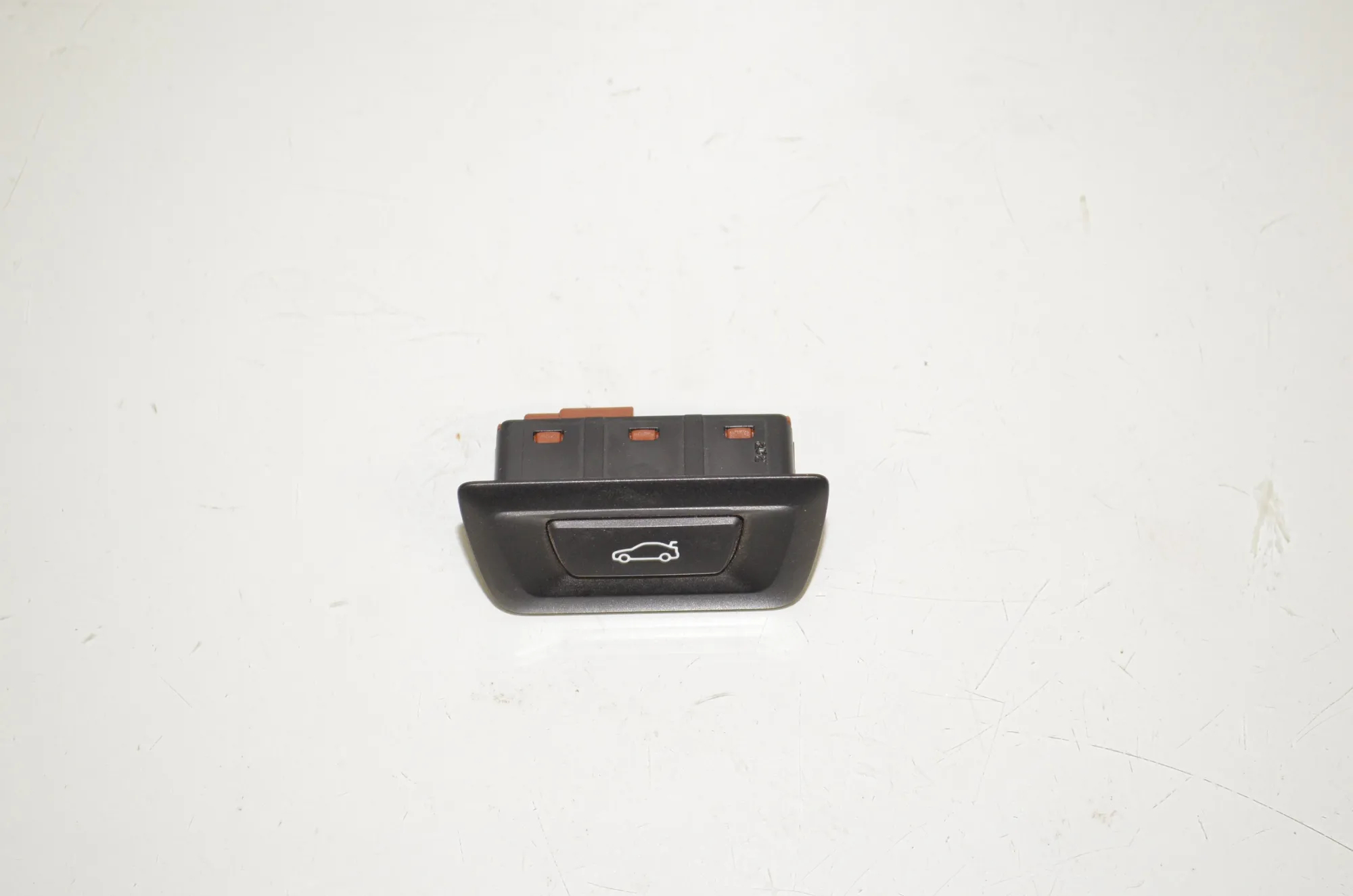 Tailgate Open Switch – OEM 5A1B2F9 · BMW iX (I20) BMW iX (I20) xDrive 40 2022