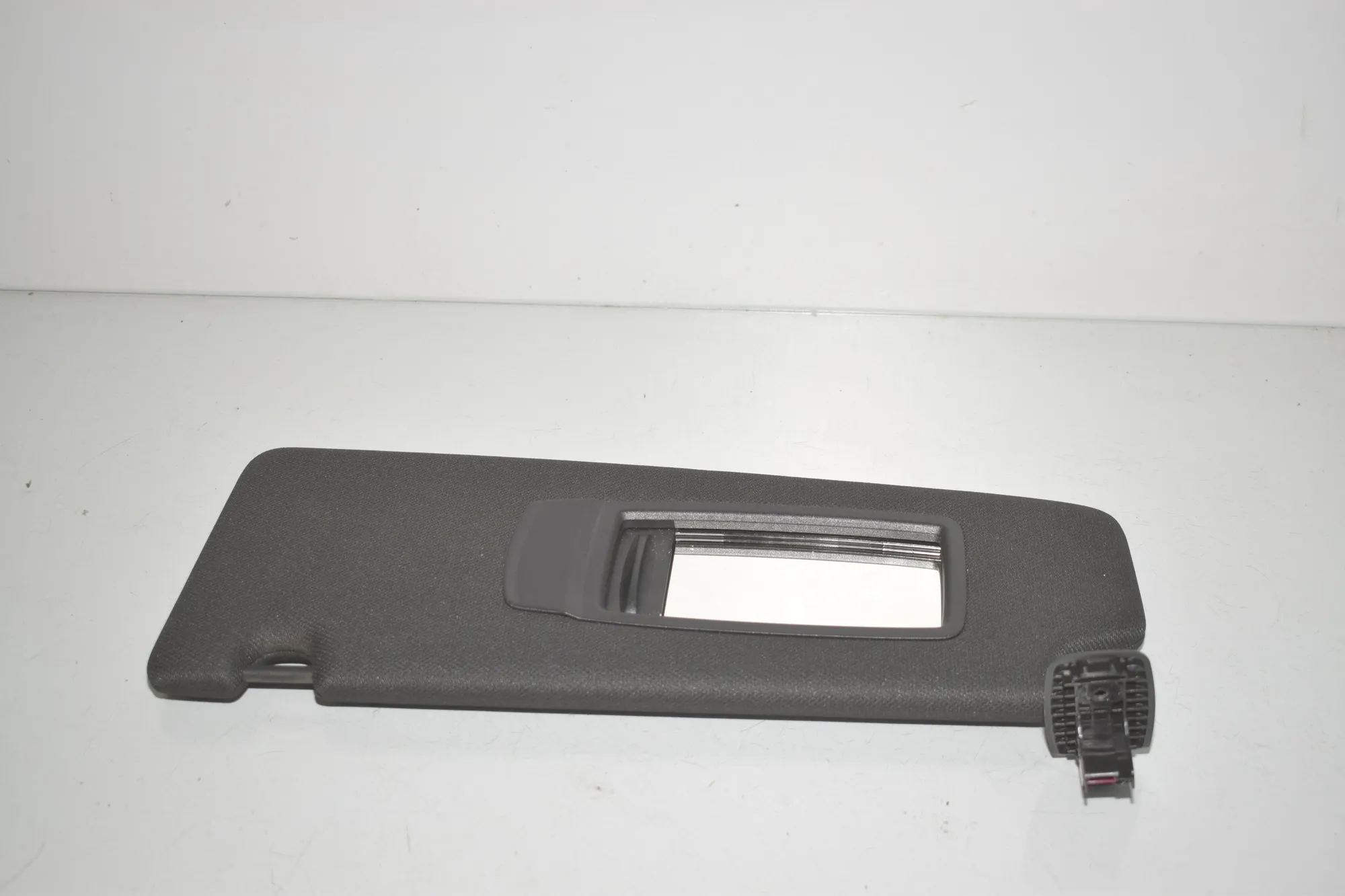 Left Side Sun Visor · BMW iX (I20) BMW iX (I20) xDrive50 2023 – 3