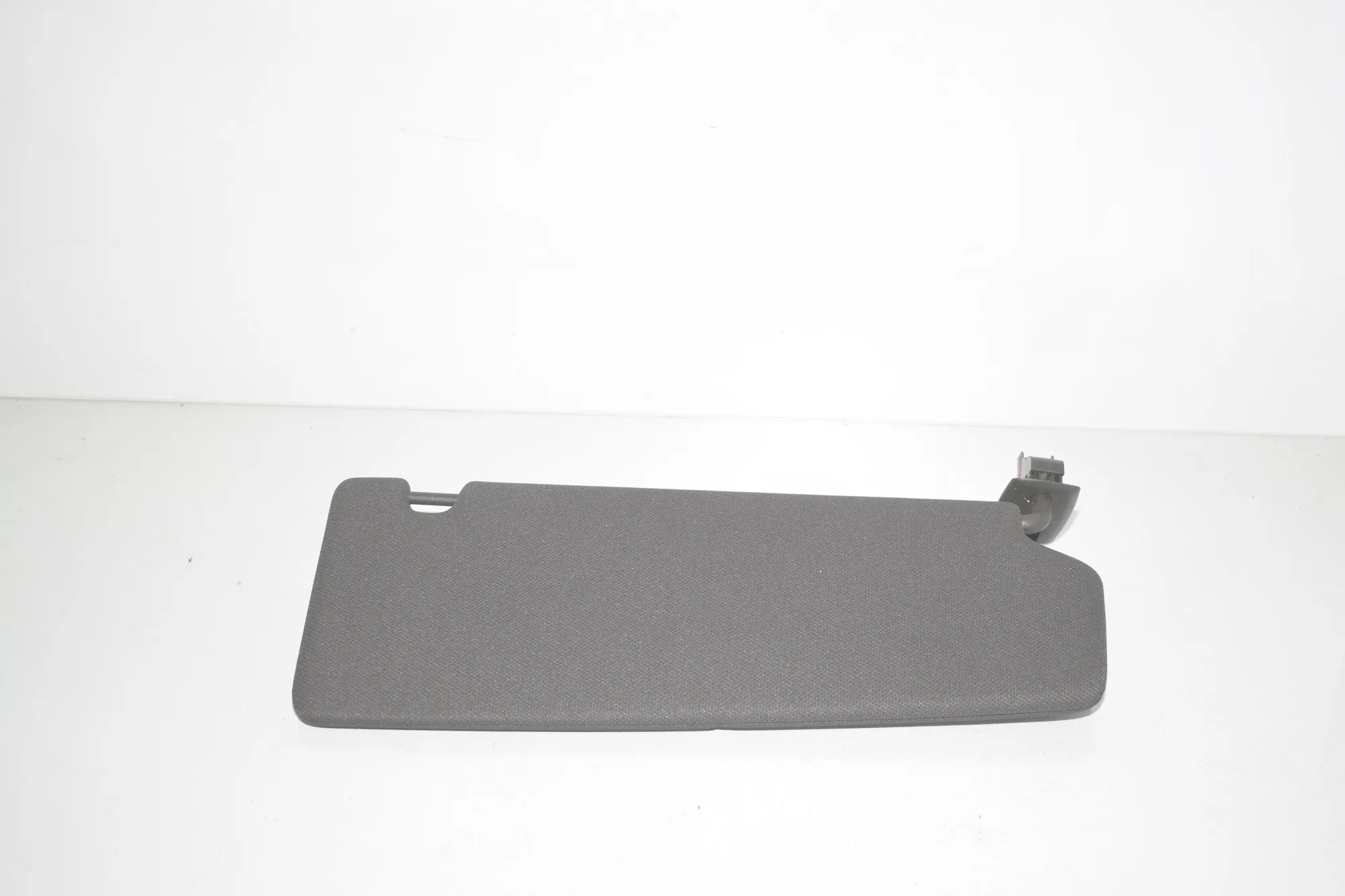 Left Side Sun Visor · BMW iX (I20) BMW iX (I20) xDrive50 2023