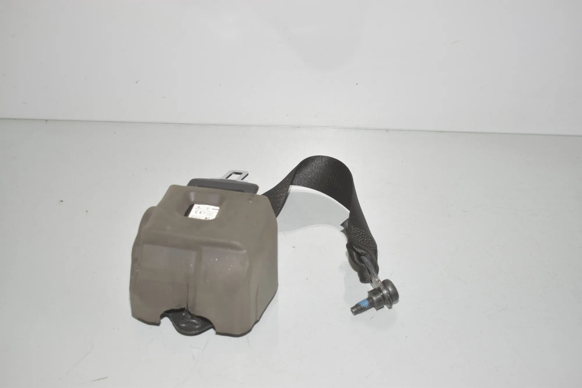 Rear Left Seatbelt – OEM 7911586 · BMW iX (I20) BMW iX (I20) xDrive50 2023 – 2