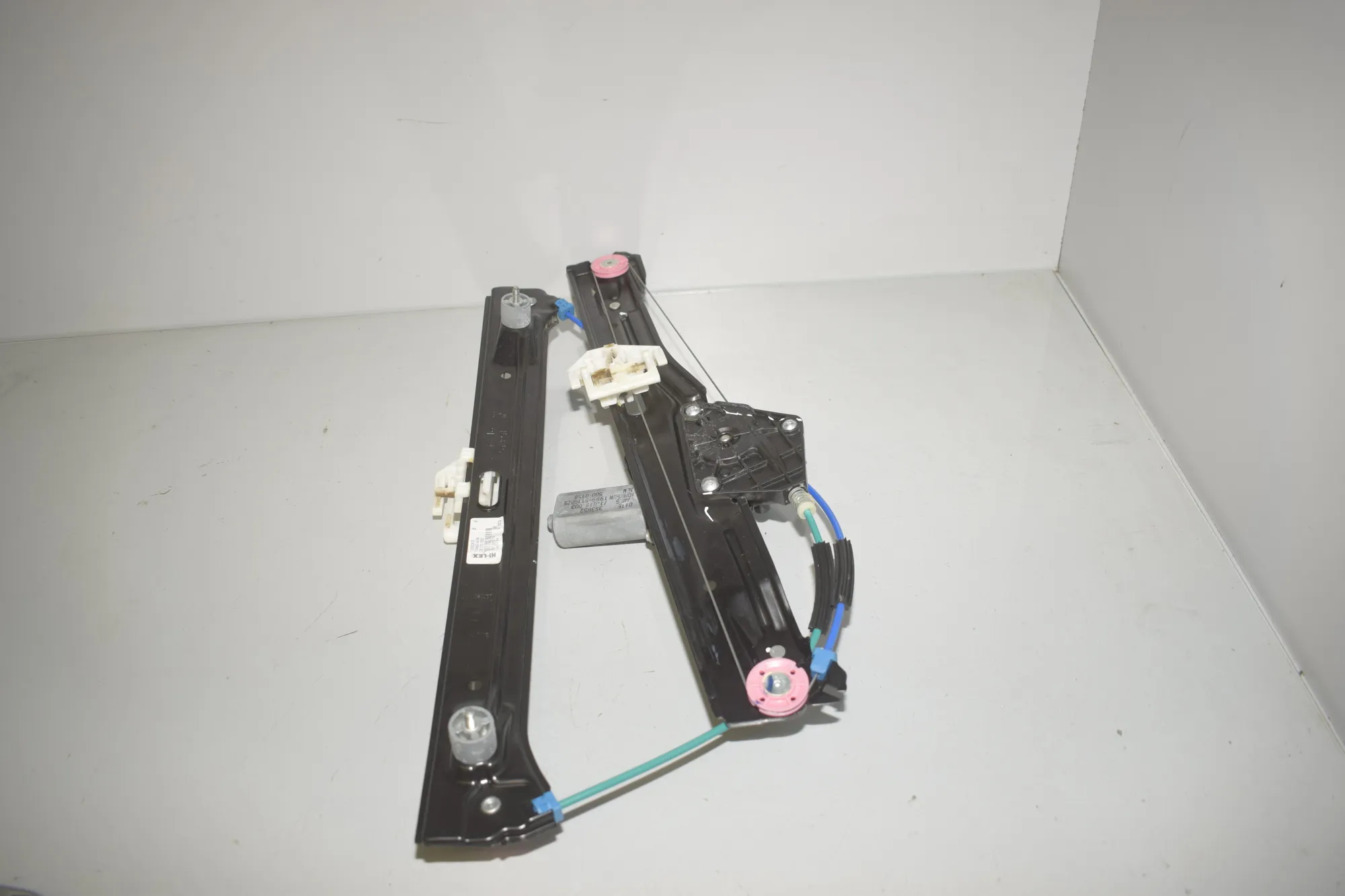 Front Right Door Window Regulator – OEM 7349514 · BMW X1 (F48) xDrive 20 d 2016 – 3