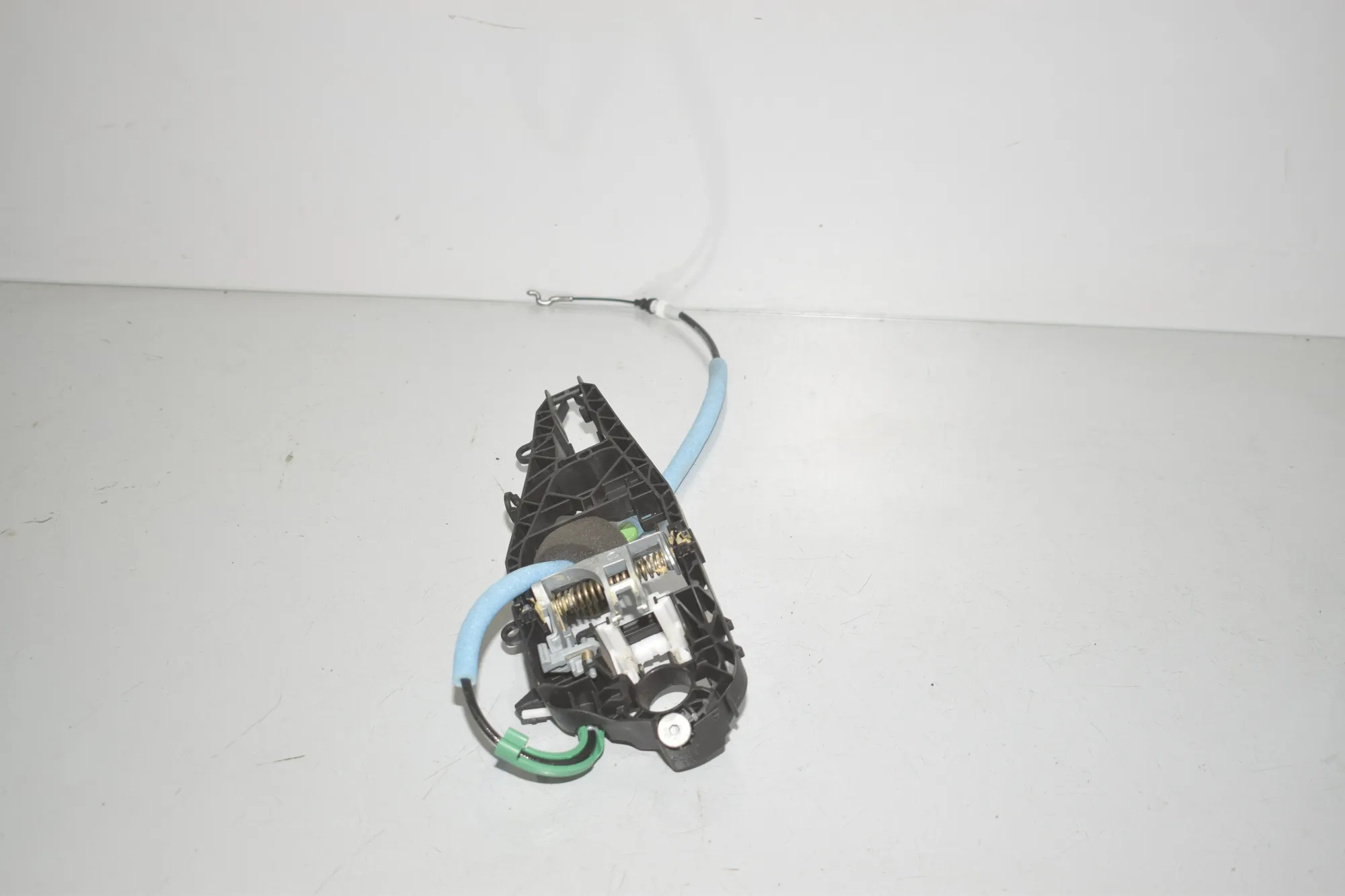 Rear Right Door Interior Handle Frame – OEM 7401210 · BMW X1 (F48) xDrive 20 d 2016 – 2
