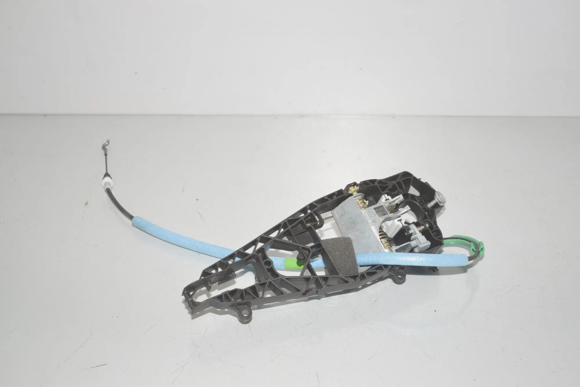 Rear Right Door Interior Handle Frame – OEM 7401210 · BMW X1 (F48) xDrive 20 d 2016