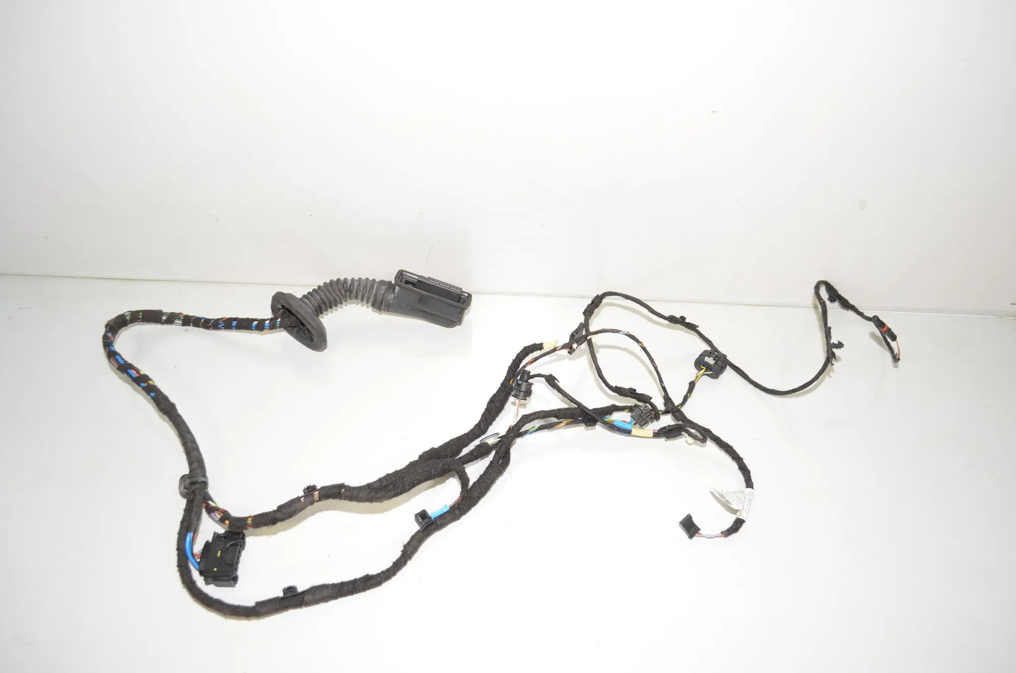 Front Right Door Wiring – OEM 9384577 · BMW X1 (F48) xDrive 20 d 2016 – 3