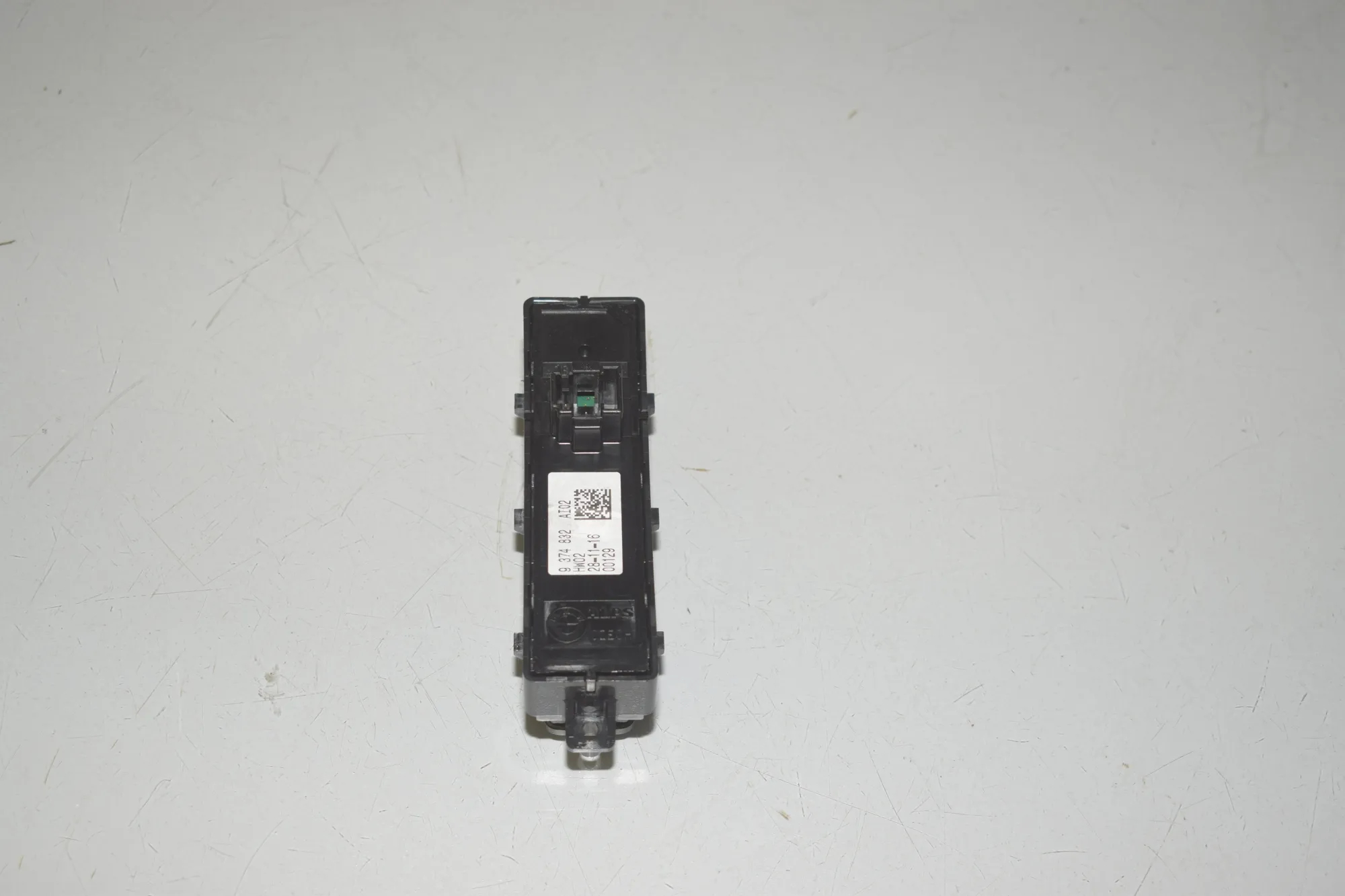 Button Switch Panel – OEM 9374832 · BMW X1 (F48) xDrive 20 d 2016 – 4