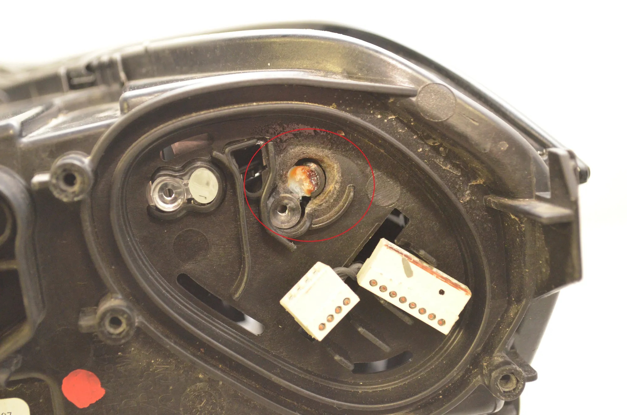 Front Right Headlight – OEM 7933324 · BMW X7 (G07) BMW X7 (G07) xDrive 30 d 2022 – 7