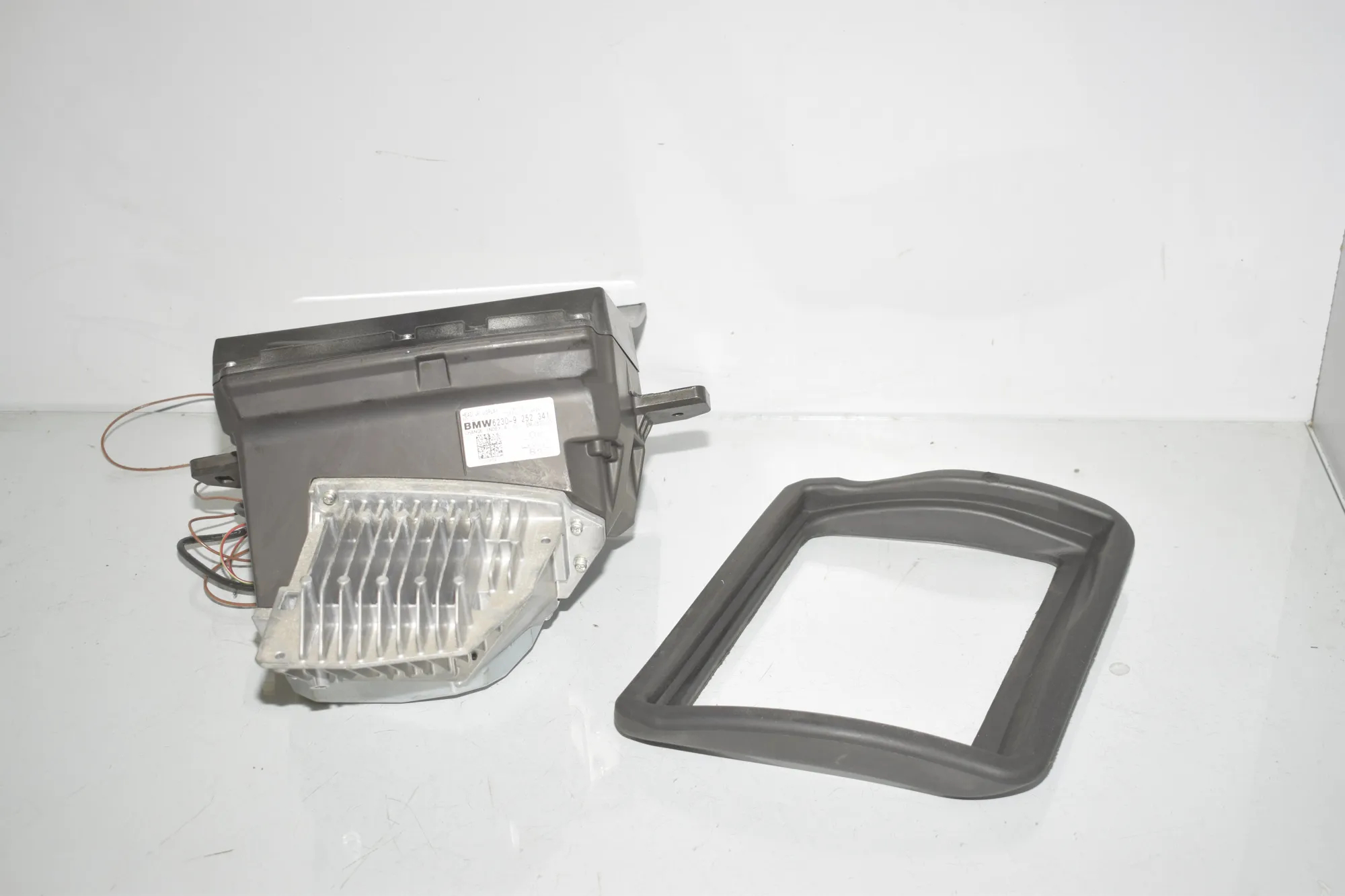 Head-Up Display – OEM 9252341 · BMW 5 Touring (F11) 530 d xDrive 2011 – 5