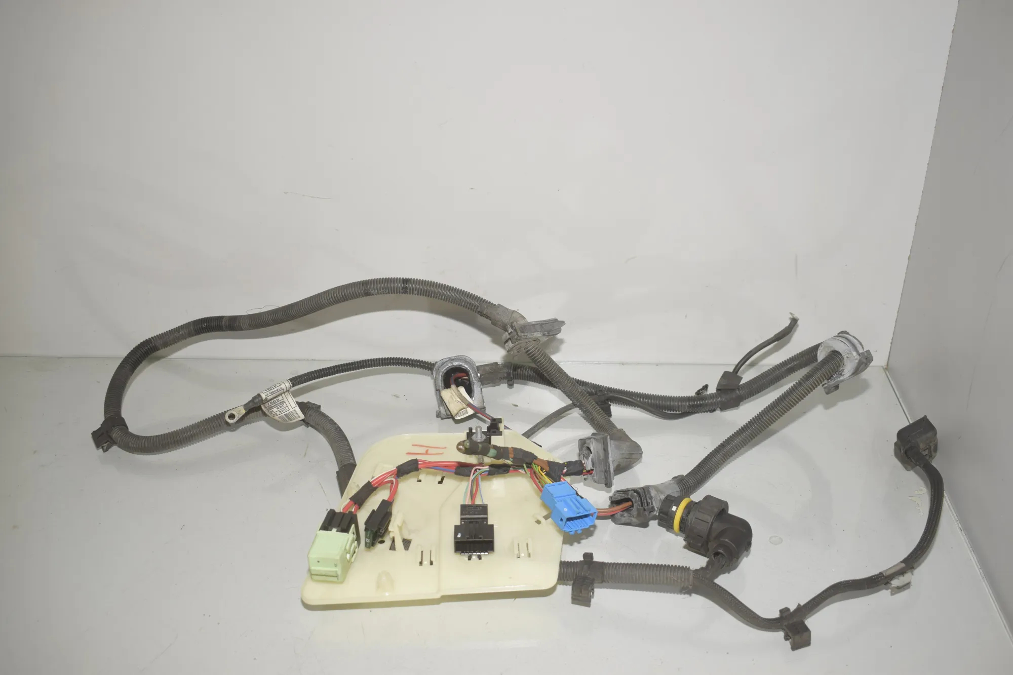 Engine Cable Harness – OEM 8507942 · BMW 5 Touring (F11) 530 d xDrive 2011
