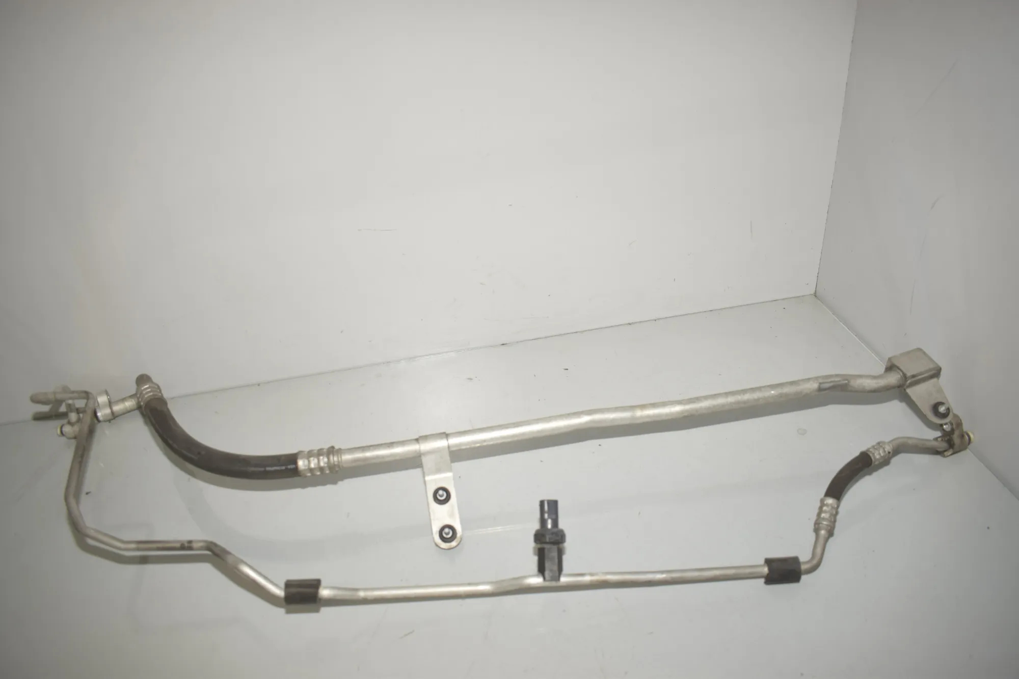 A/C Air Con Hose Pipe – OEM 9120003 · BMW 5 Touring (F11) 530 d xDrive 2011 – 3