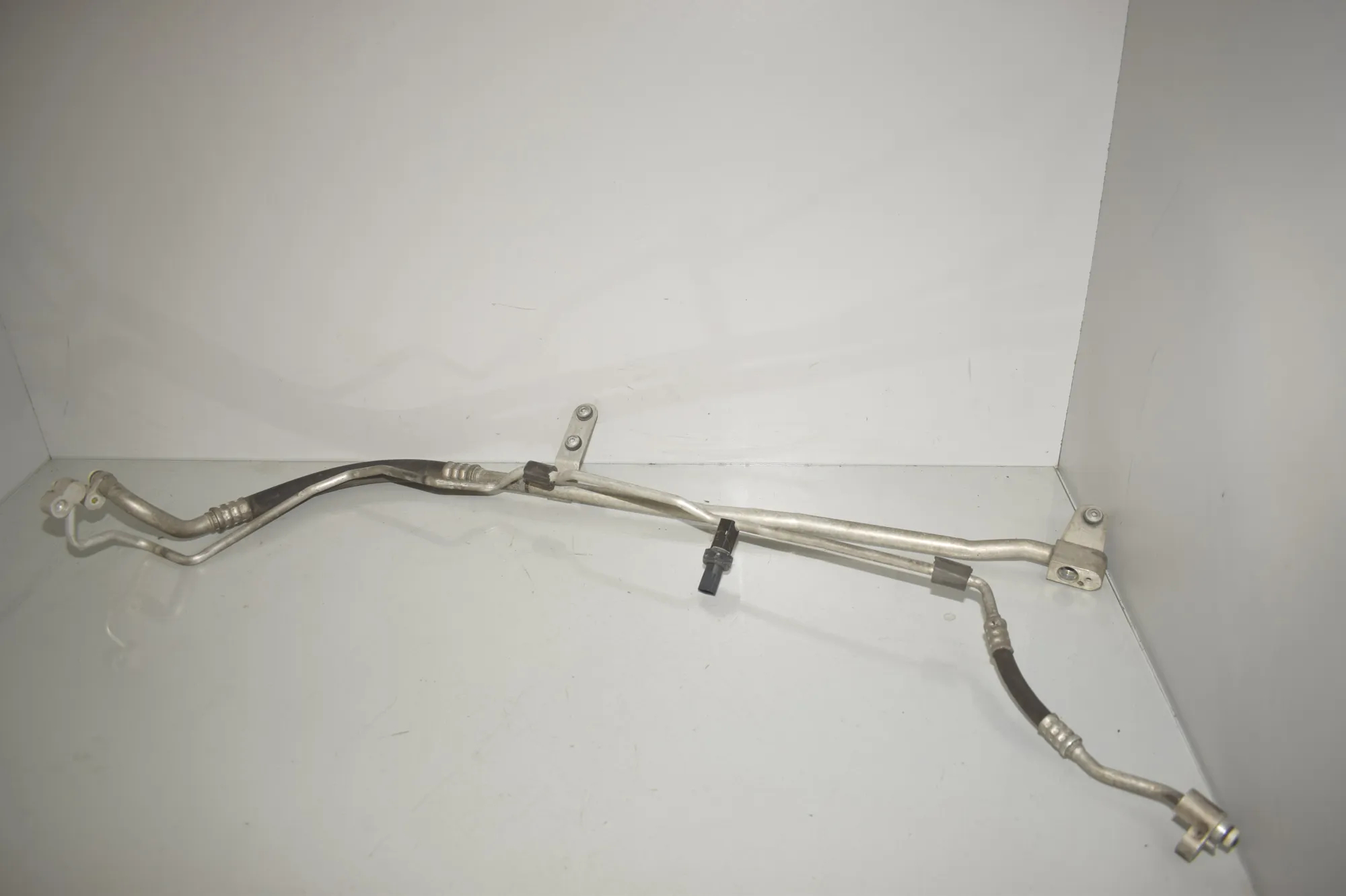 A/C Air Con Hose Pipe – OEM 9120003 · BMW 5 Touring (F11) 530 d xDrive 2011