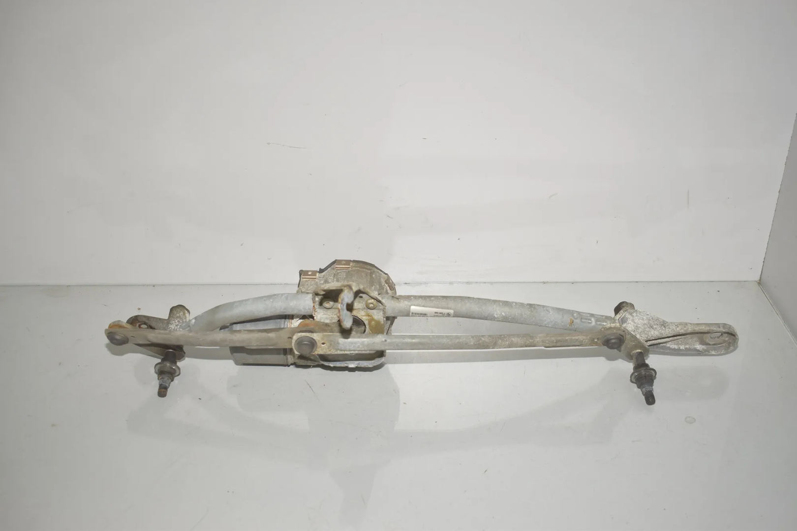 Front Windshield Wiper Mechanism – OEM 7306266 · BMW 5 Touring (F11) 530 d xDrive 2011