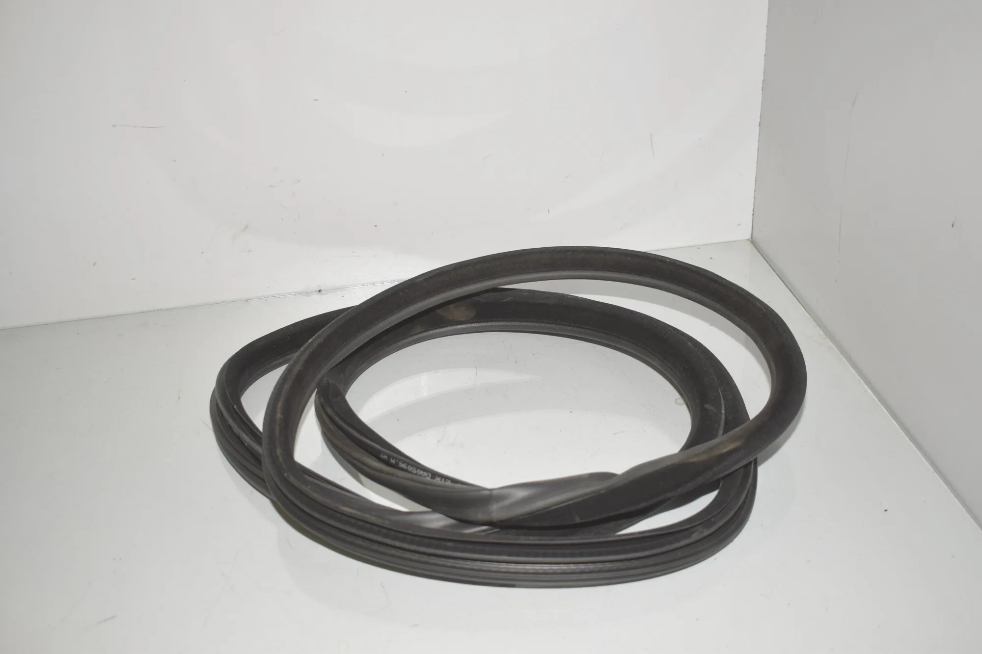 Rear Right Door Seal Rubber – OEM 7199770 · BMW 5 Touring (F11) 530 d xDrive 2011 – 4
