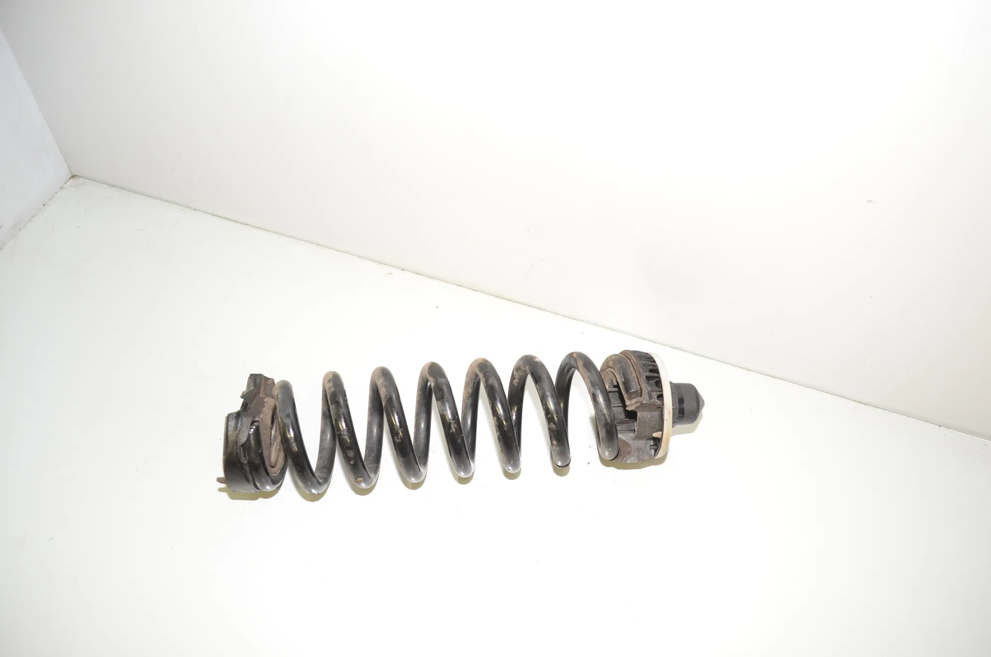 Rear Right Coil Spring – OEM 6898643 · BMW 3 Touring (G21) (2019 - -) 320 d 2020 – 2