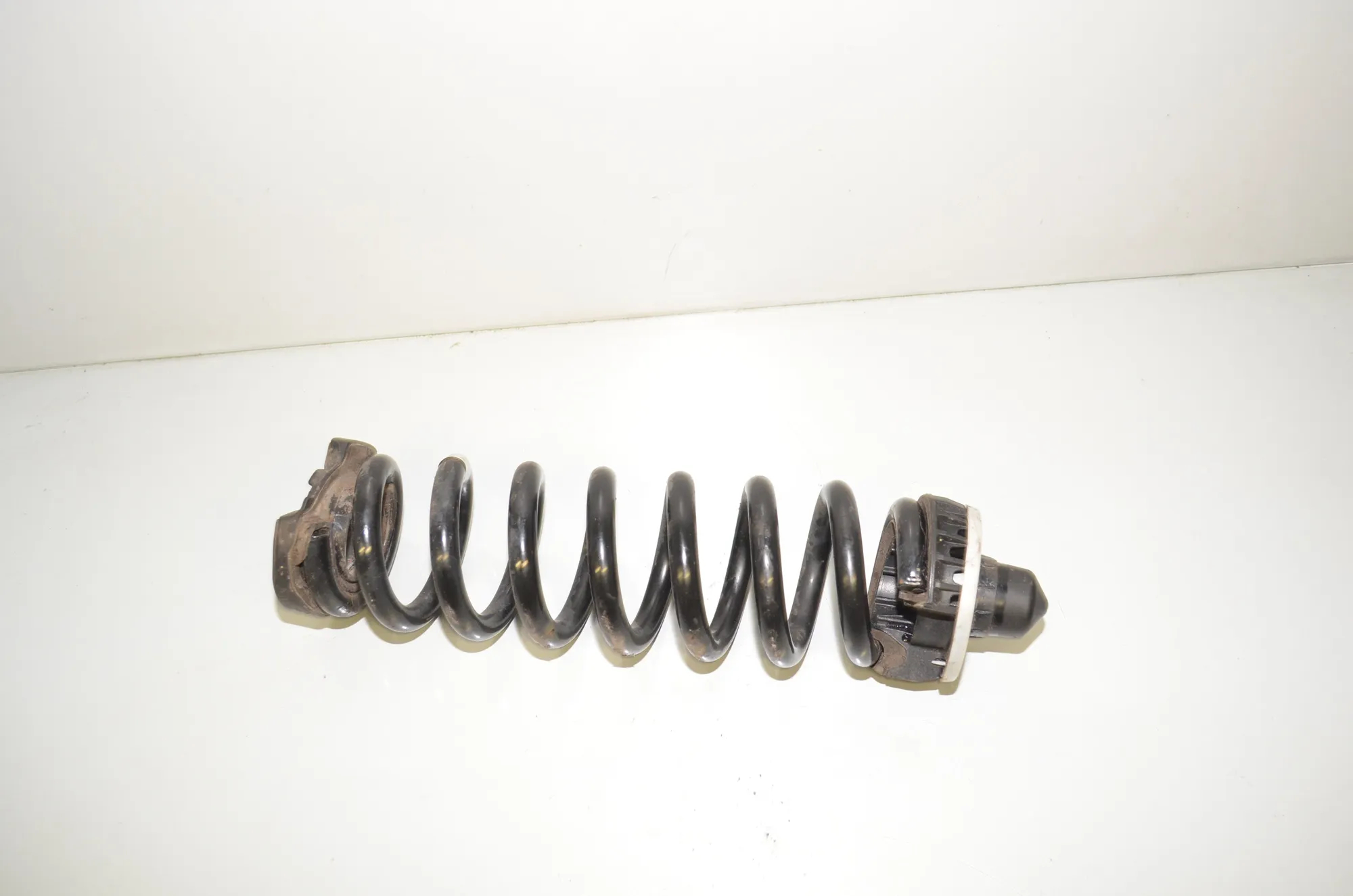 Rear Left Coil Spring – OEM 6898643 · BMW 3 Touring (G21) (2019 - -) 320 d 2020 – 2