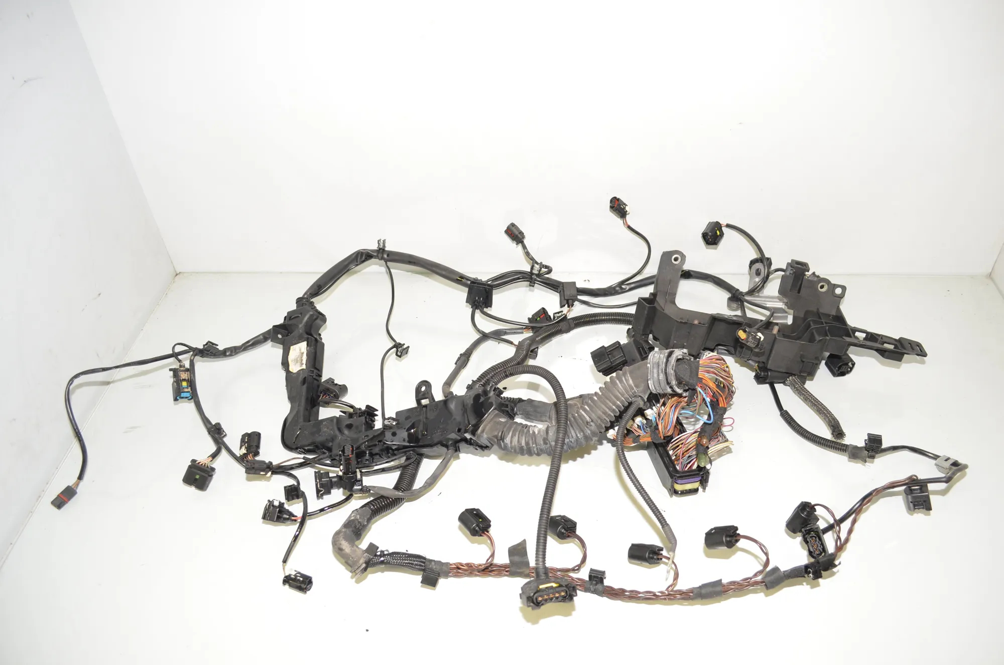 Engine Cable Harness – OEM 8507933 · BMW 5 Touring (F11) 530 d xDrive 2011 – 3