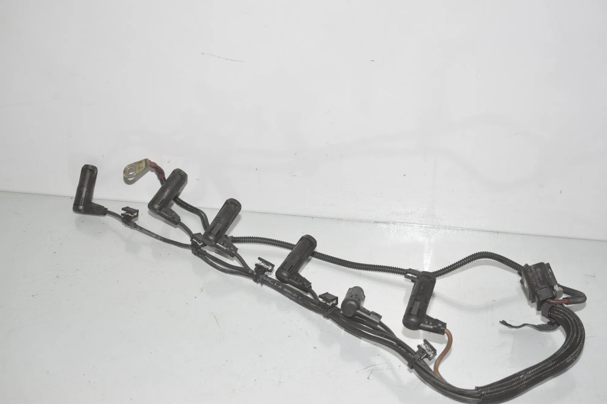 Glow Plug Wires – OEM 7823743 · BMW 5 Touring (F11) 530 d xDrive 2011 – 3