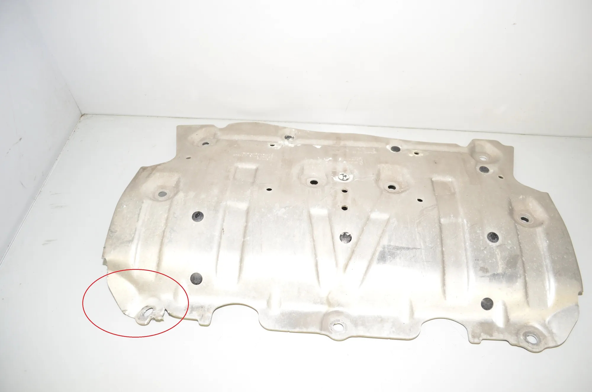 Engine Cover – OEM 6878580 · BMW 3 (G20, G28) BMW 3 (G20, G28) 3 (G20) 330d xDrive 2021 – 2