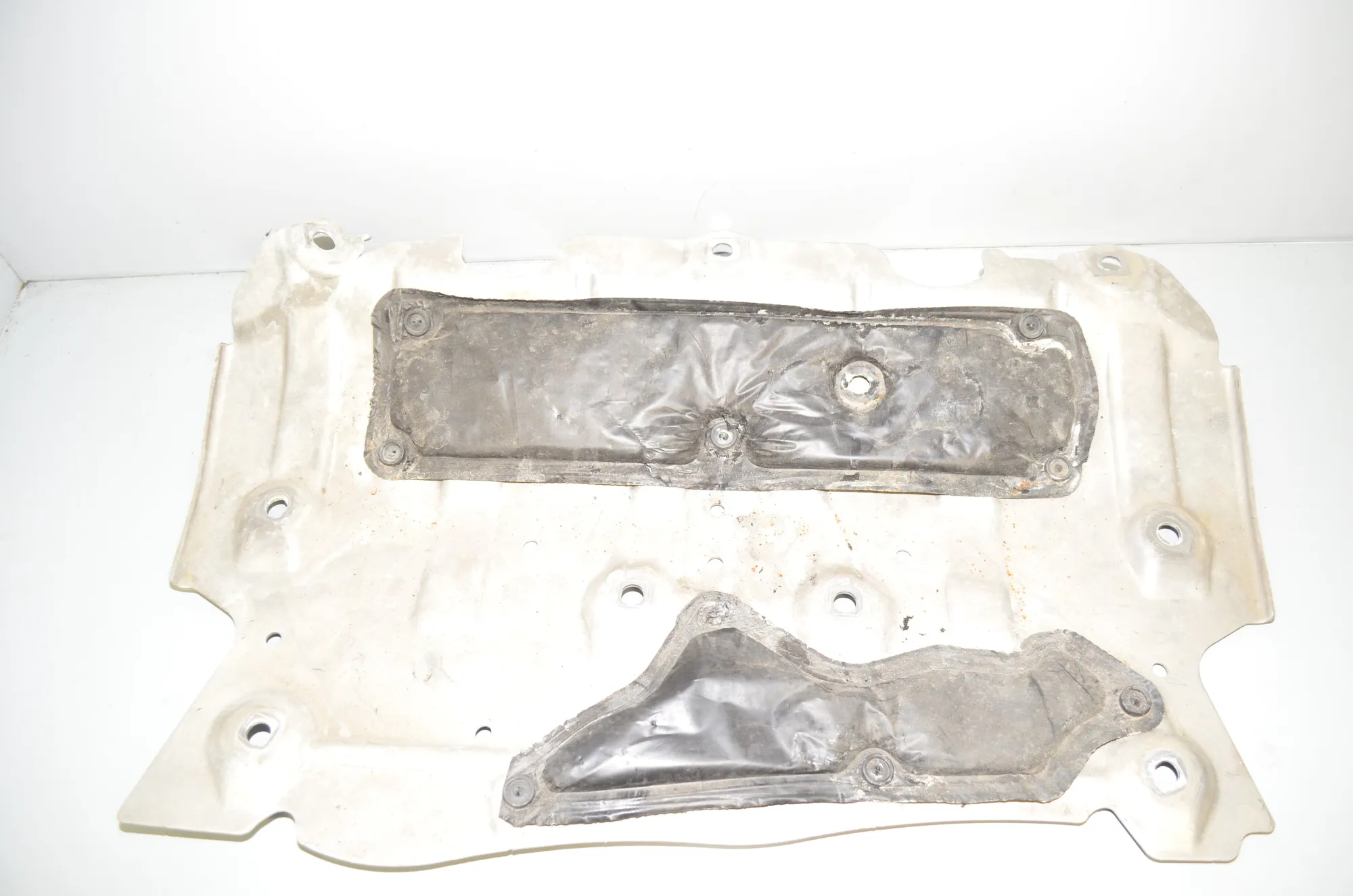 Engine Cover – OEM 6878580 · BMW 3 (G20, G28) BMW 3 (G20, G28) 3 (G20) 330d xDrive 2021 – 3