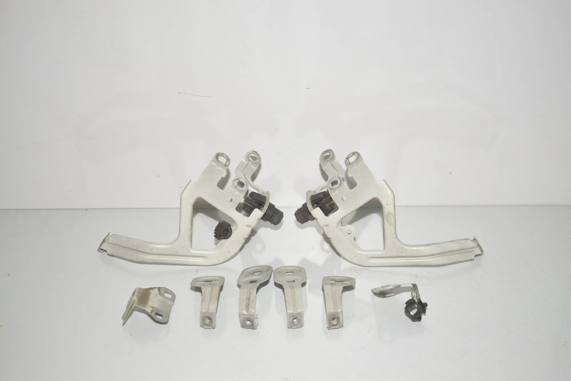 Front Right Fender Holder – OEM 7207209 · BMW 5 (F10) 535 d 2012 – 3