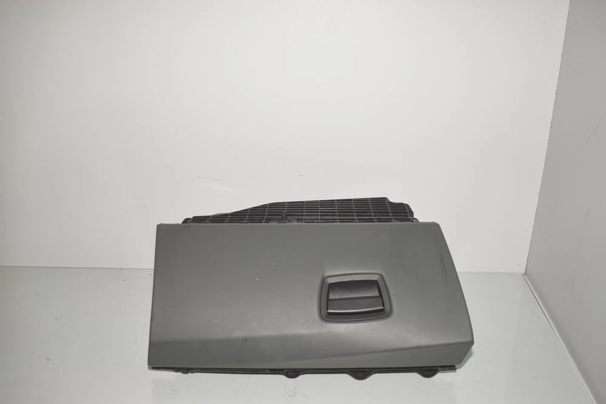 Glove Compartment – OEM 9192994 · BMW 5 (F10) 535 d 2012