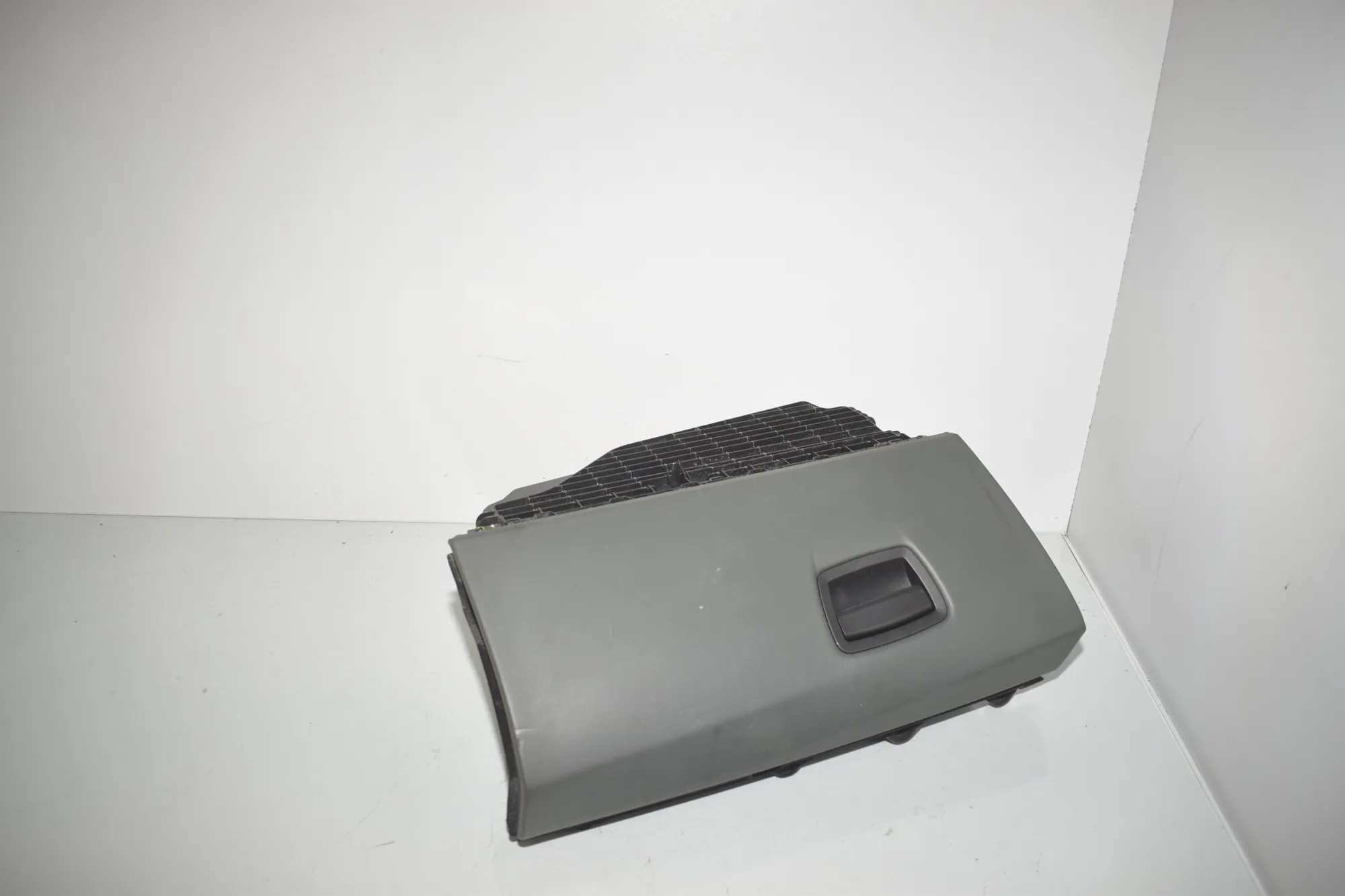 Glove Compartment – OEM 9192994 · BMW 5 (F10) 535 d 2012 – 3