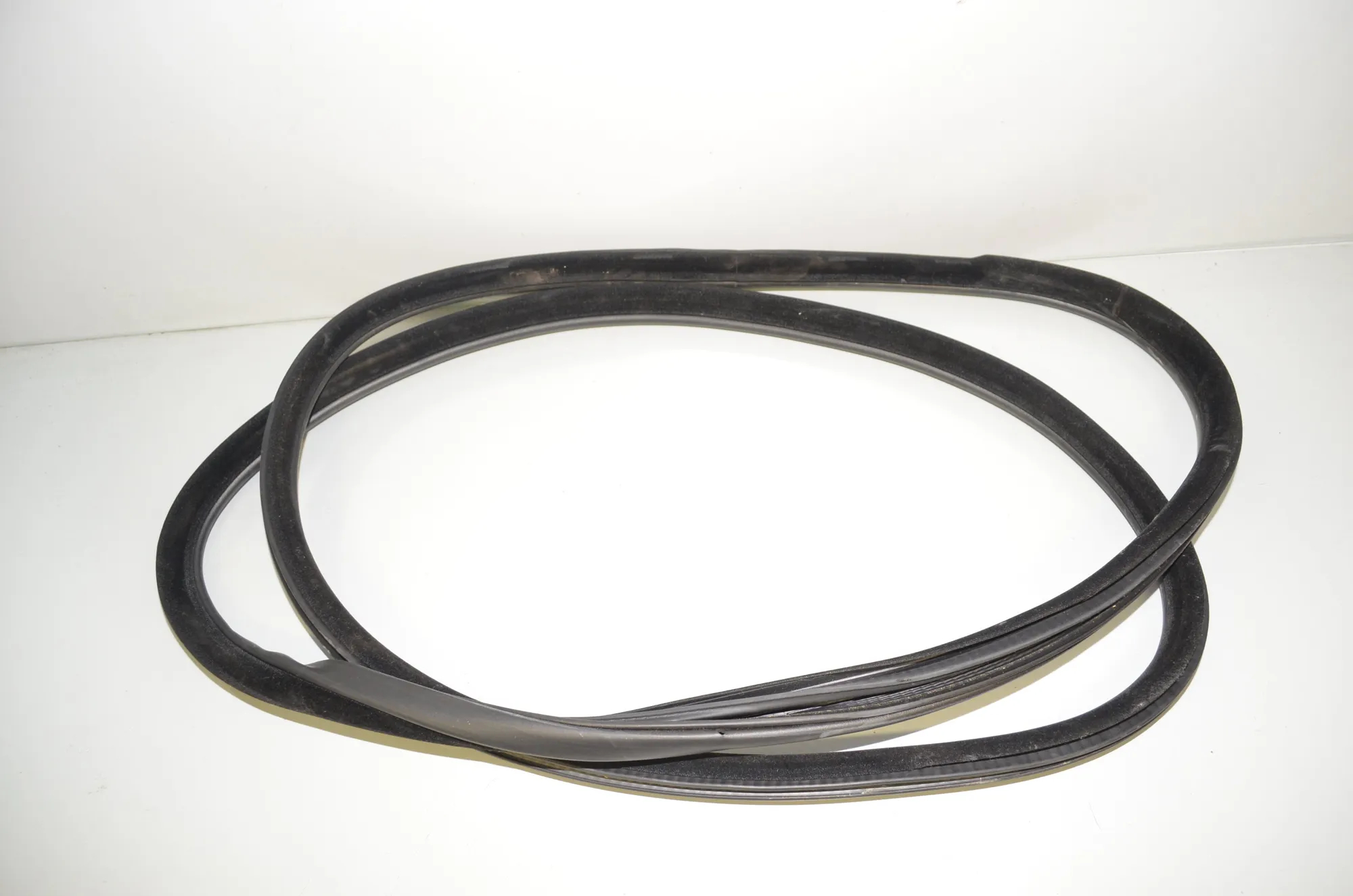 Rear Right Door Seal Rubber – OEM 7182287 · BMW 5 (F10) 535 d 2012 – 3