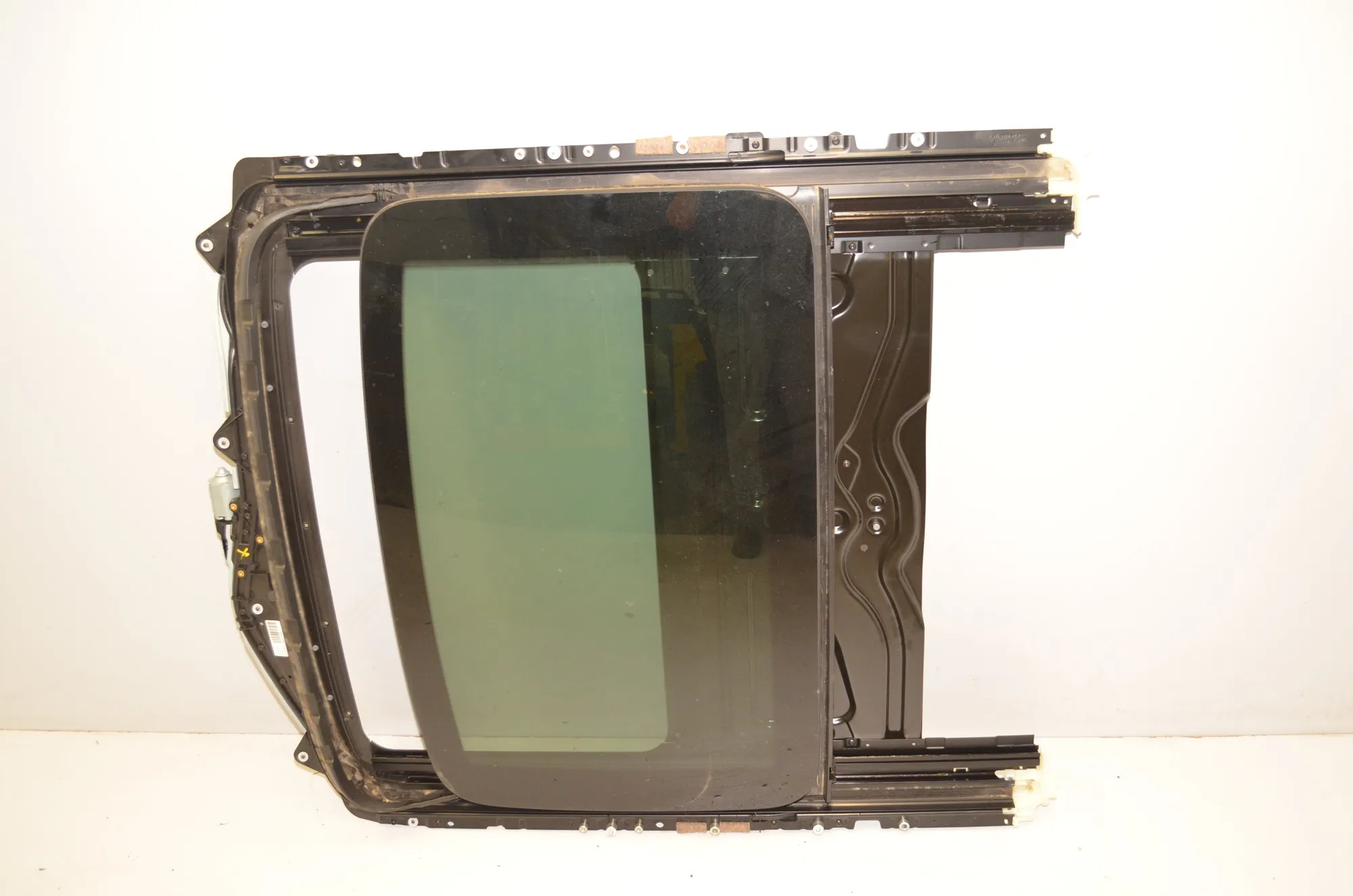 Sunroof – OEM 7399483 · BMW 5 (F10) 535 d 2012 – 2