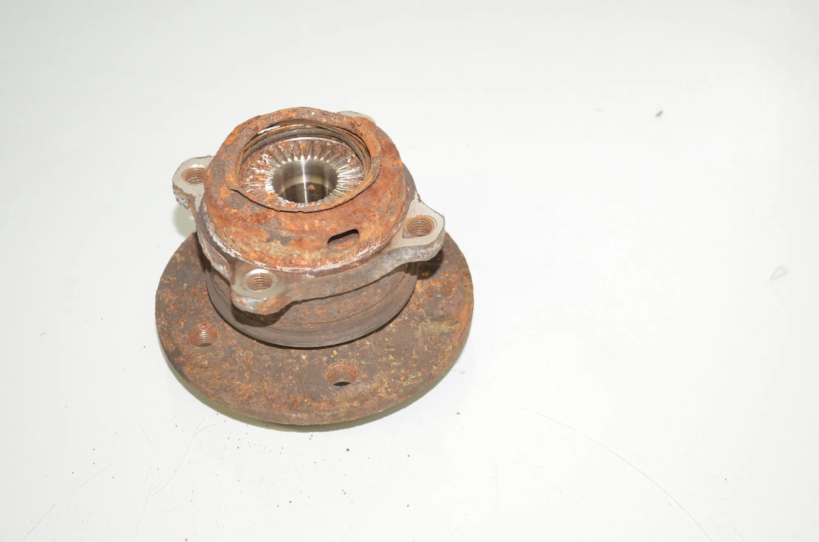 Rear Left Wheel Bearing – OEM 6851589 · BMW 2 Gran Tourer (F46) 220 d xDrive 2018 – 4
