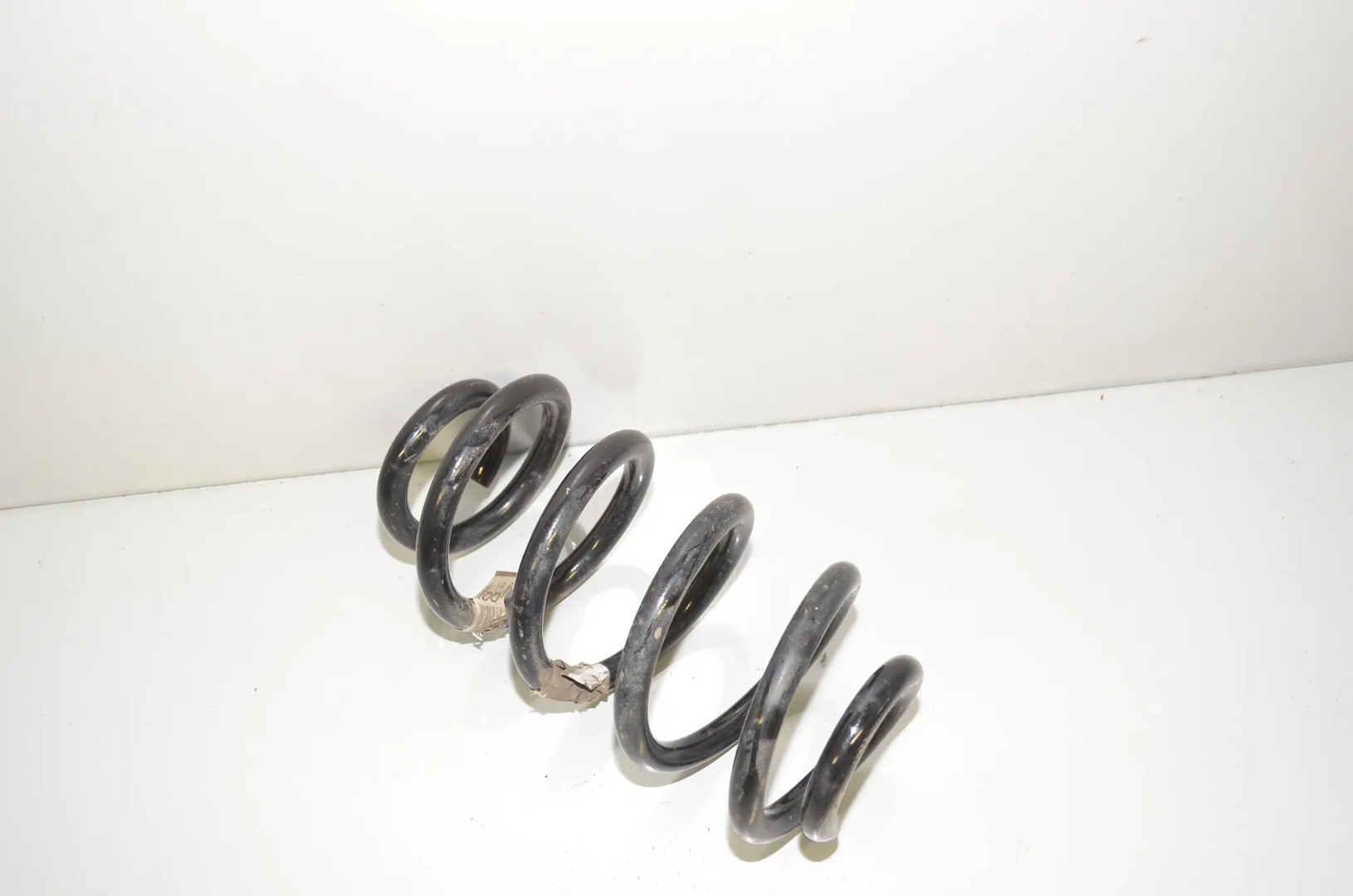 Rear Right Coil Spring – OEM 6866768 · BMW 2 Gran Tourer (F46) 220 d xDrive 2018 – 4