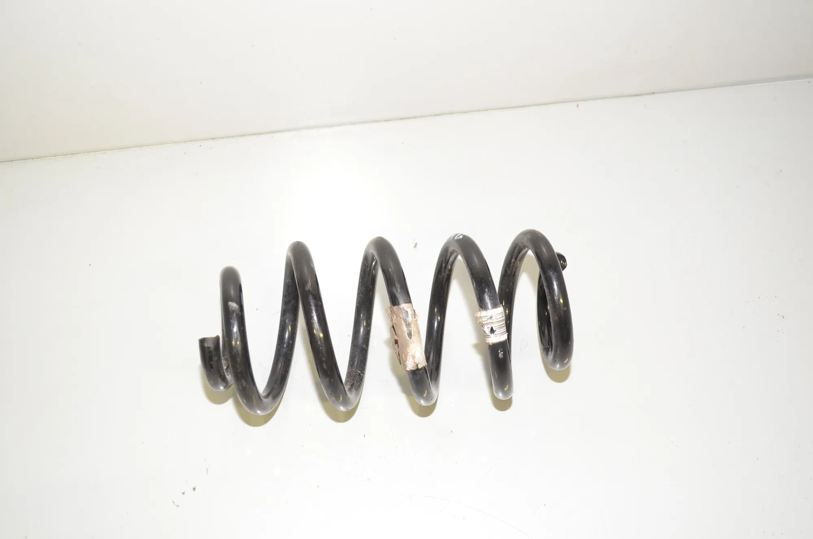 Rear Right Coil Spring – OEM 6866768 · BMW 2 Gran Tourer (F46) 220 d xDrive 2018 – 2