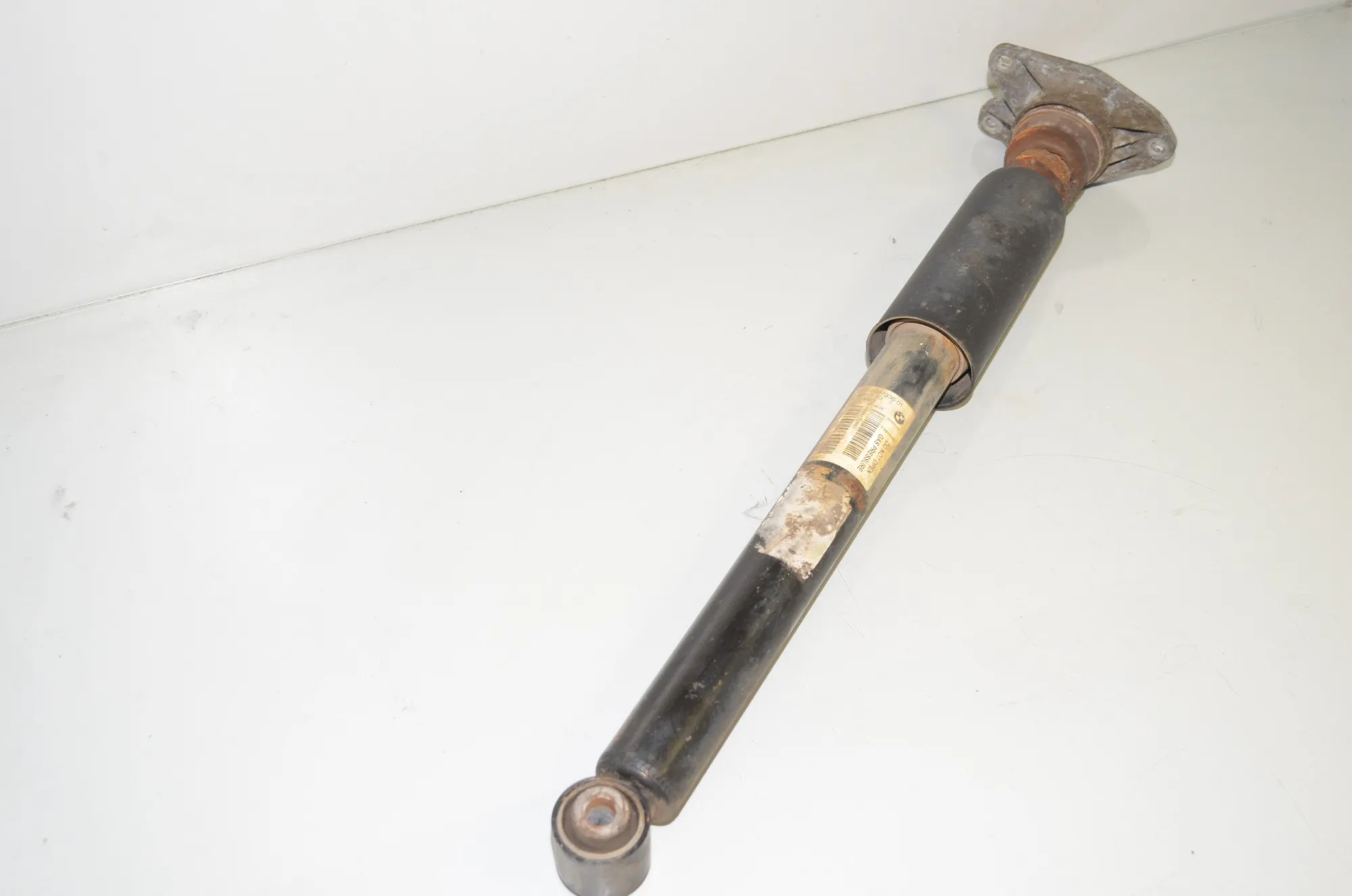 Rear Right Shock Absorber – OEM 6887336 · BMW 2 Gran Tourer (F46) 220 d xDrive 2018 – 2
