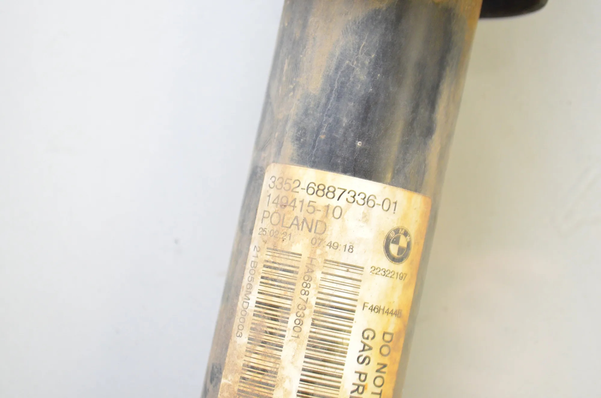 Rear Right Shock Absorber – OEM 6887336 · BMW 2 Gran Tourer (F46) 220 d xDrive 2018 – 5