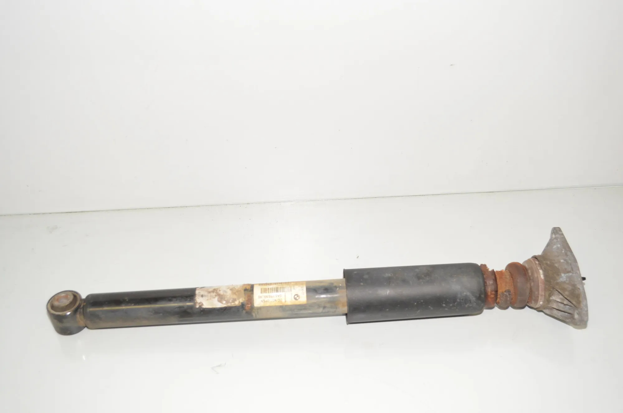 Rear Right Shock Absorber – OEM 6887336 · BMW 2 Gran Tourer (F46) 220 d xDrive 2018