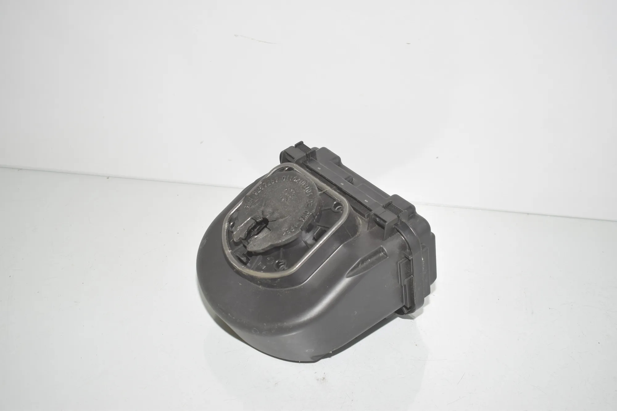 Fuse Box – OEM 9224854 · BMW 2 Cabrio (F23) 218 i 2017 – 5