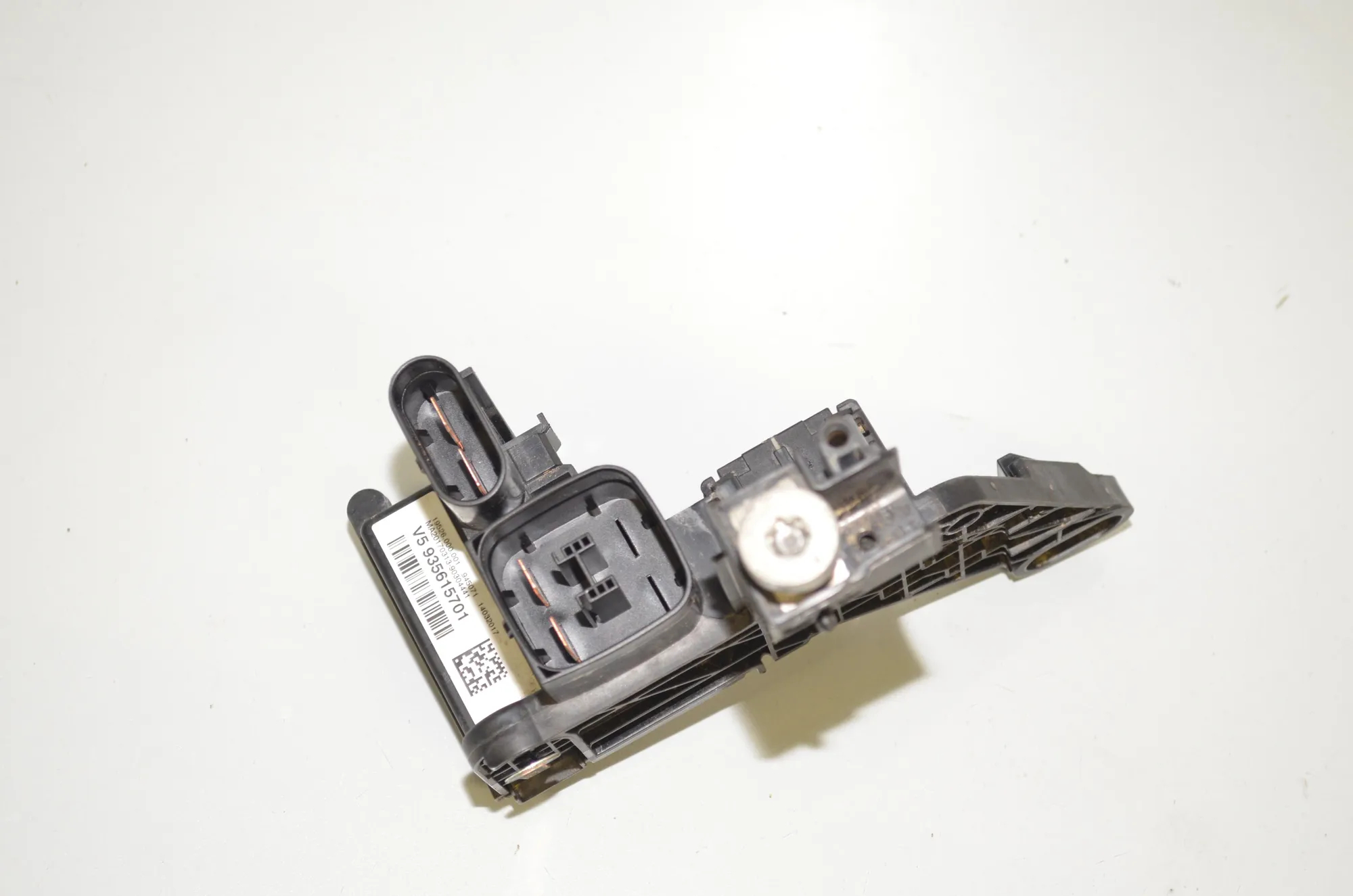 Power Distribution Unit – OEM 9356157 · BMW 2 Cabrio (F23) 218 i 2017 – 3