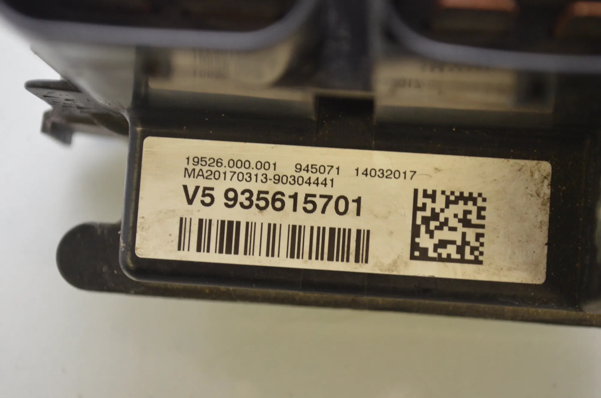 Power Distribution Unit – OEM 9356157 · BMW 2 Cabrio (F23) 218 i 2017 – 6