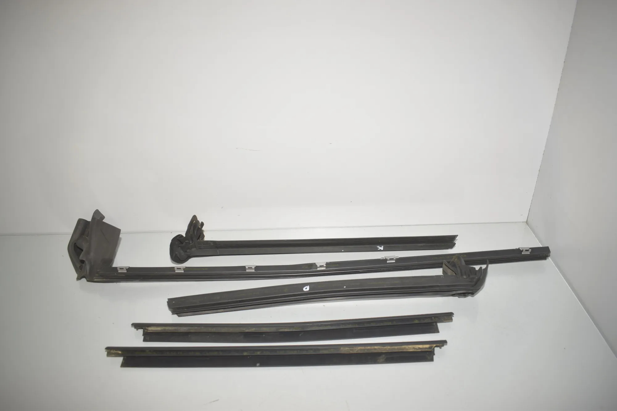 Front Right Door Rubber Seal – OEM 7267931 · BMW 2 Cabrio (F23) 218 i 2017 – 4