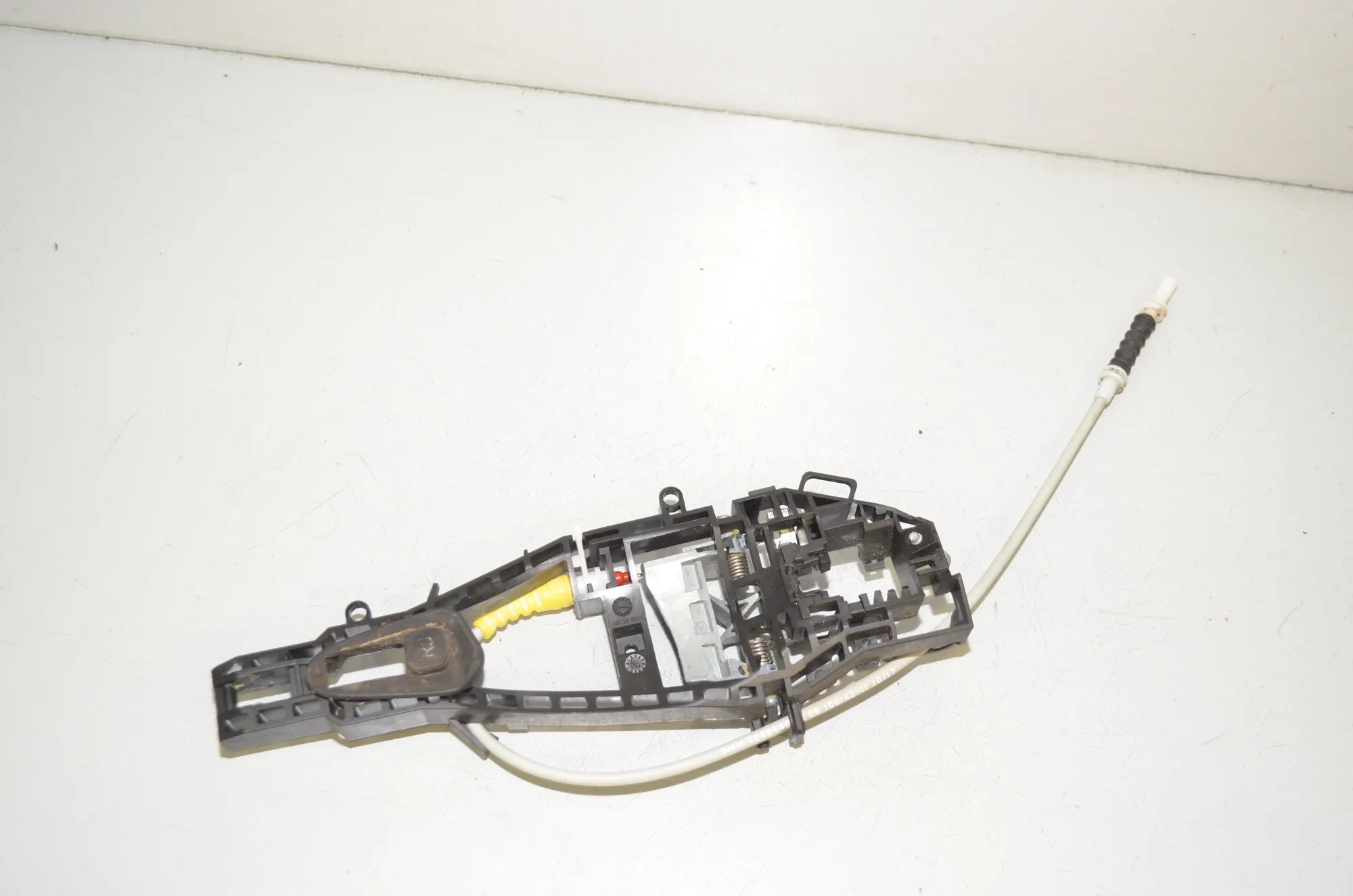Front Right Door Interior Handle Frame – OEM 7242568 · BMW 2 Cabrio (F23) 218 i 2017 – 3