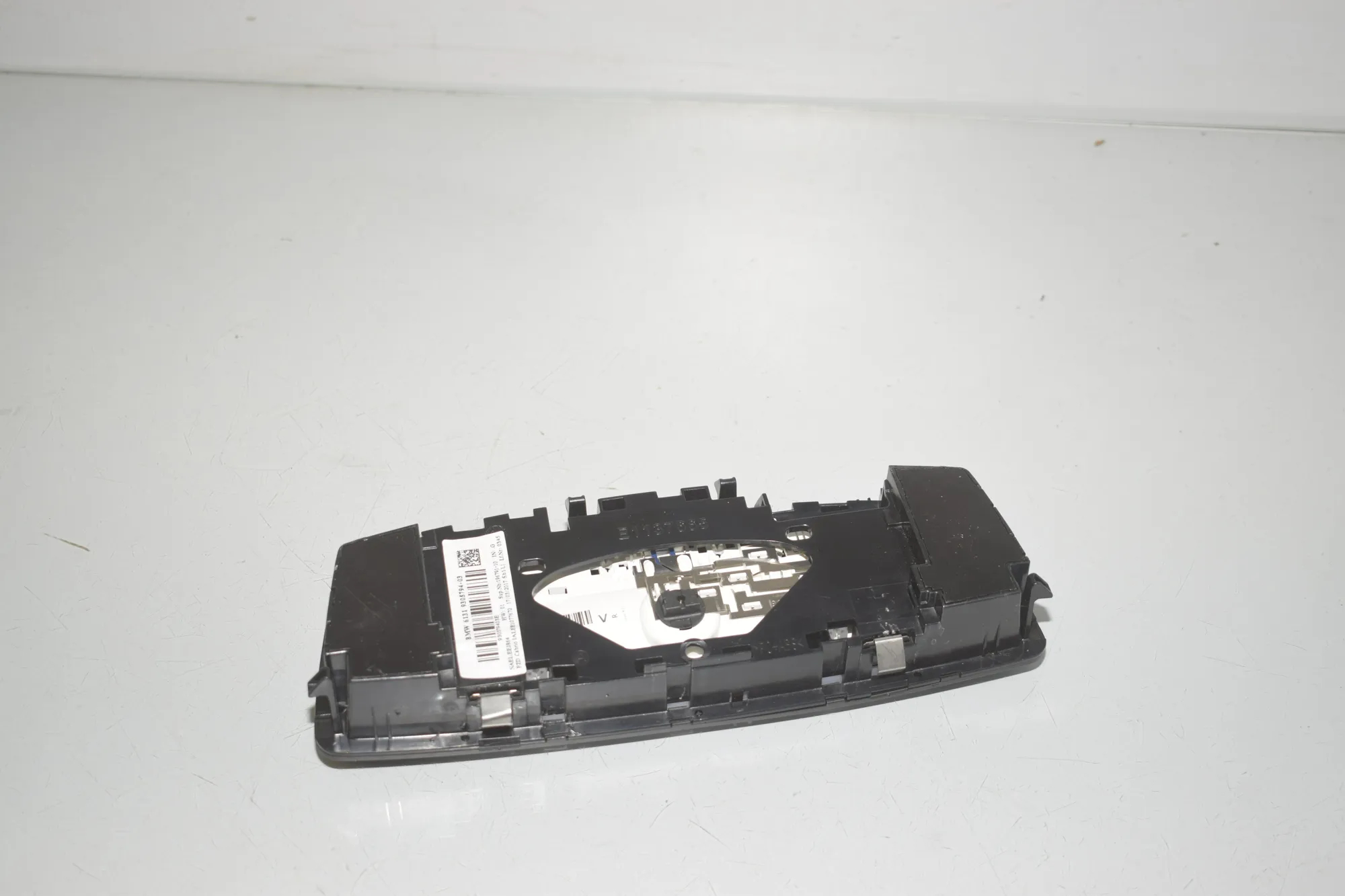 Interior Lighting – OEM 9305794 · BMW 2 Cabrio (F23) 218 i 2017 – 4