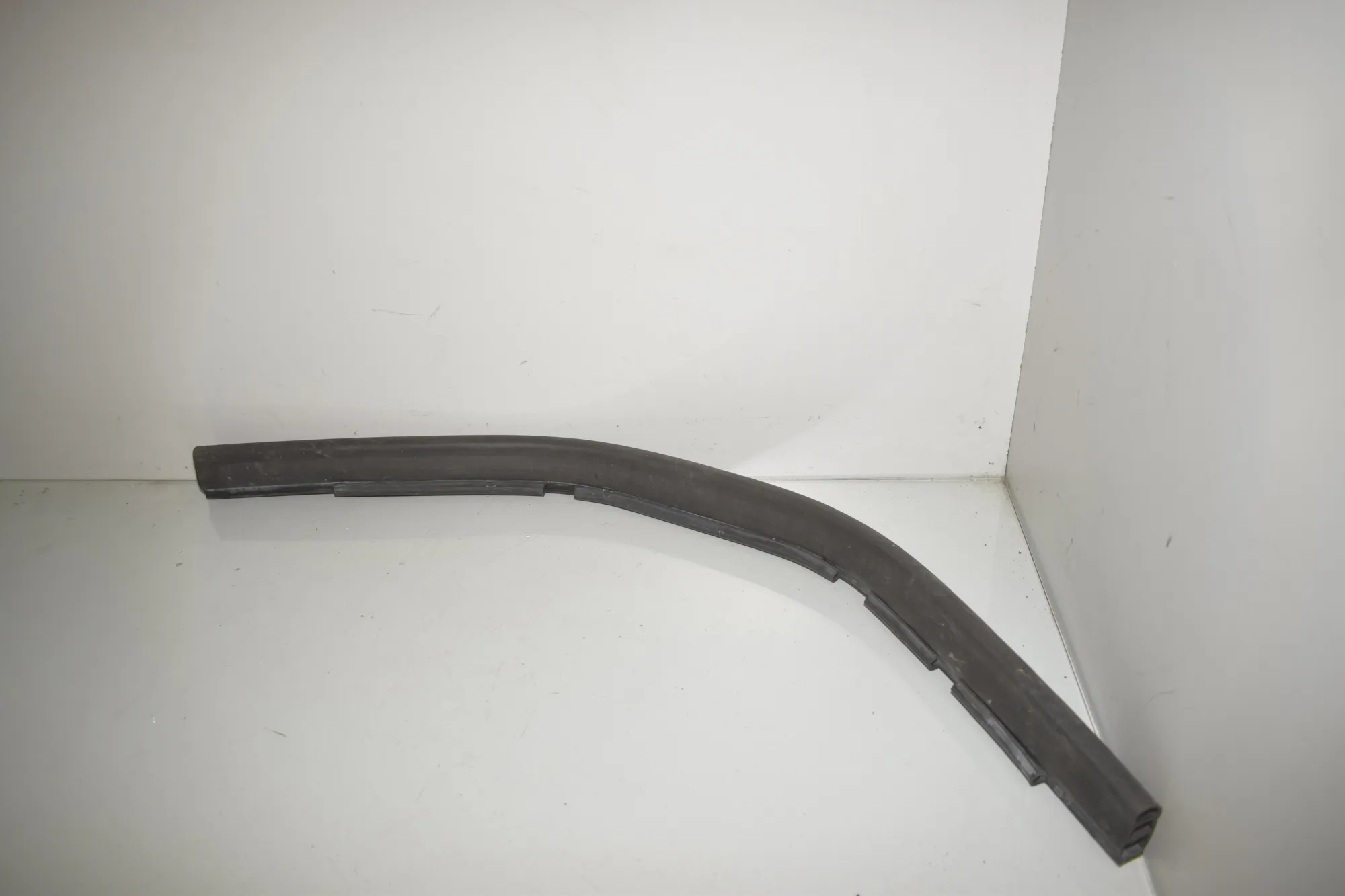 Engine Rubber Seal – OEM 7239146 · BMW 2 Cabrio (F23) 218 i 2017 – 3