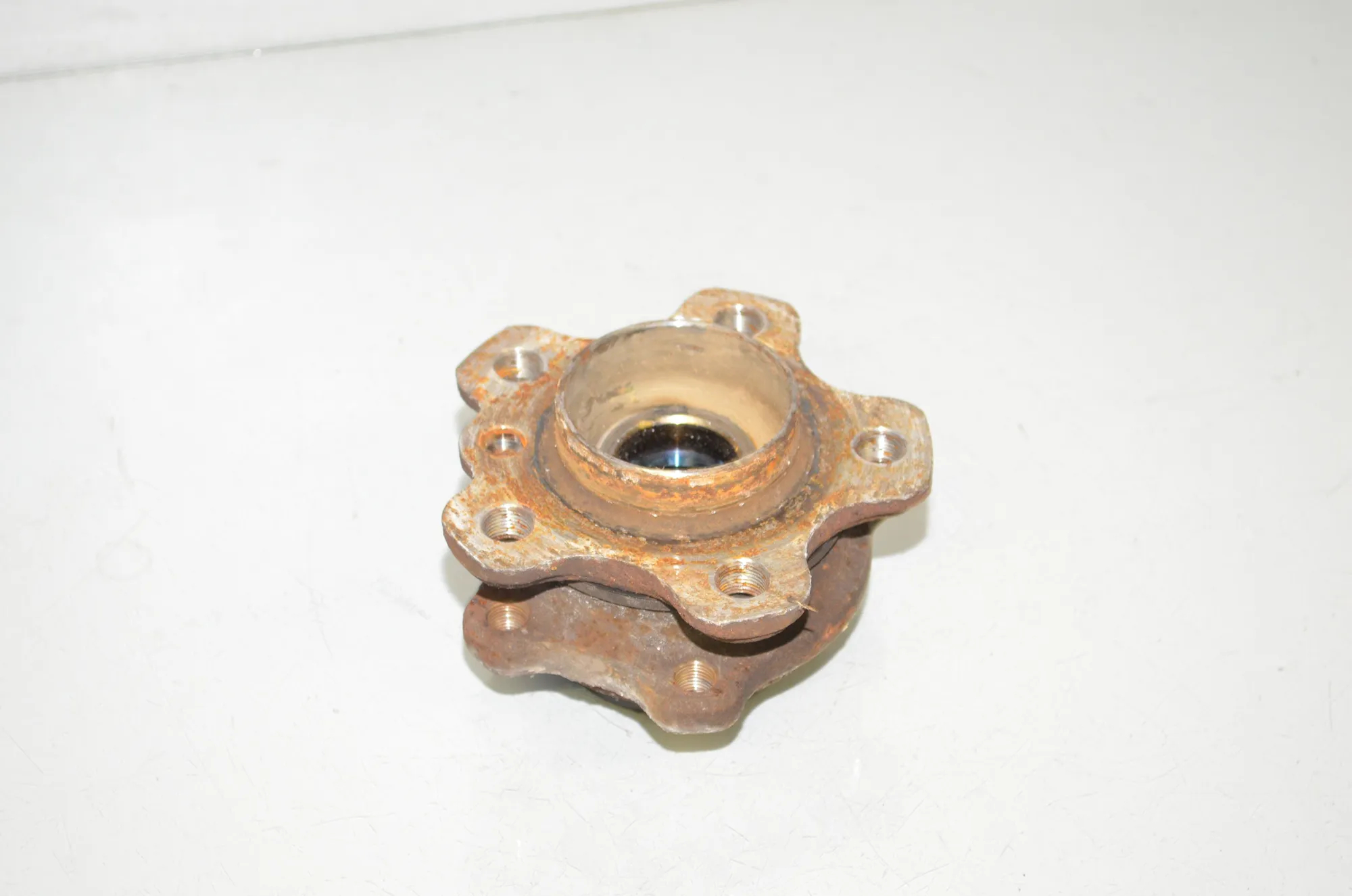 Rear Left Wheel Bearing – OEM 6899175 · BMW 5 Touring (G31) (2017 - -) 520 d 2021 – 2