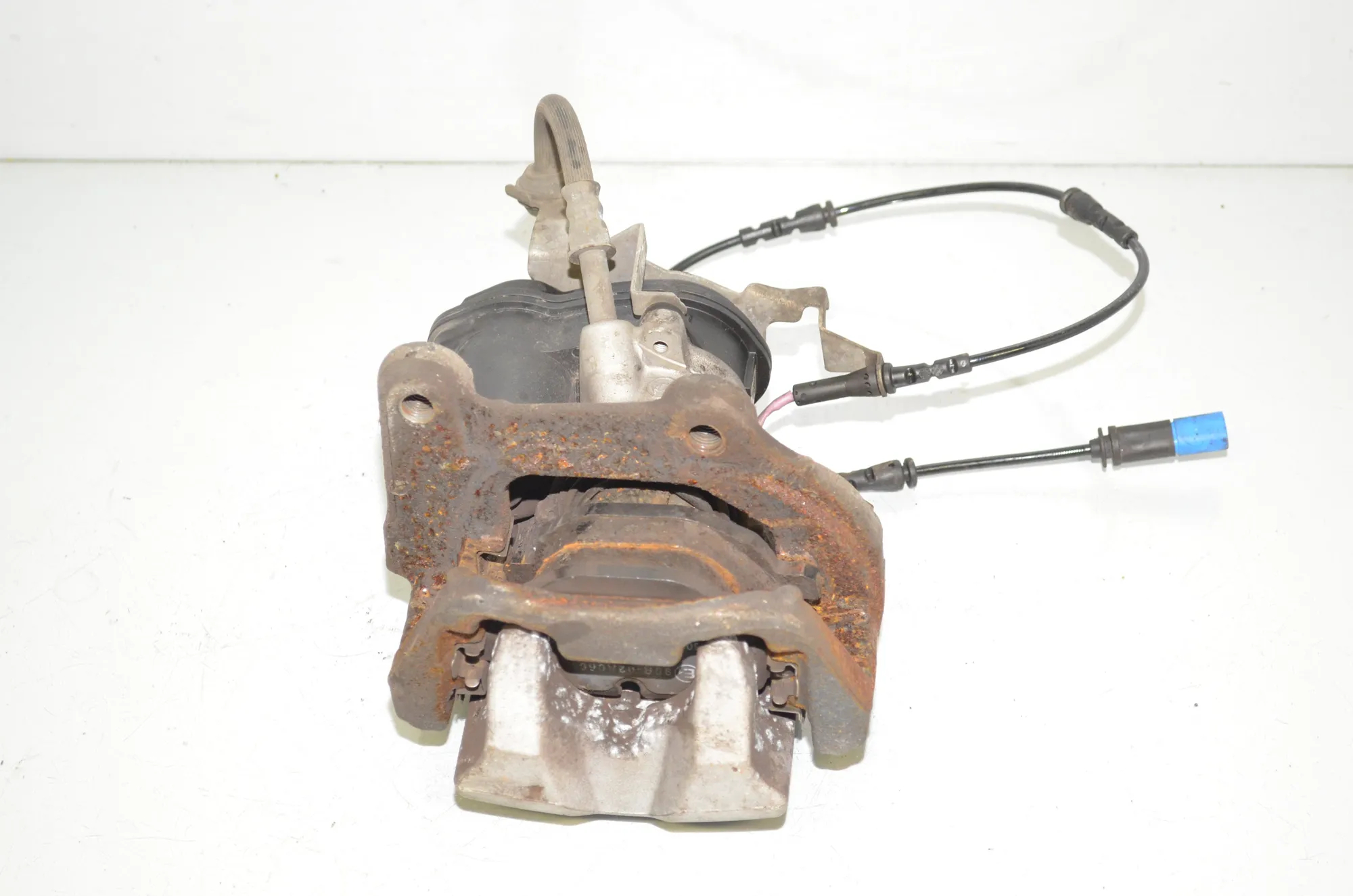 Rear Right Brake Caliper – OEM 6870576 · BMW 5 Touring (G31) (2017 - -) 520 d 2021 – 3