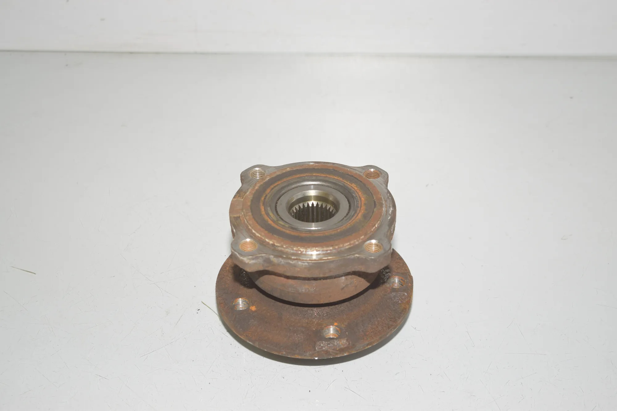 Rear Right Wheel Bearing – OEM 6867811 · BMW X5 (F15, F85) M 50 d 2017 – 4